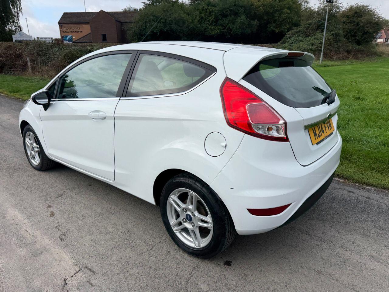 Ford Fiesta view 45