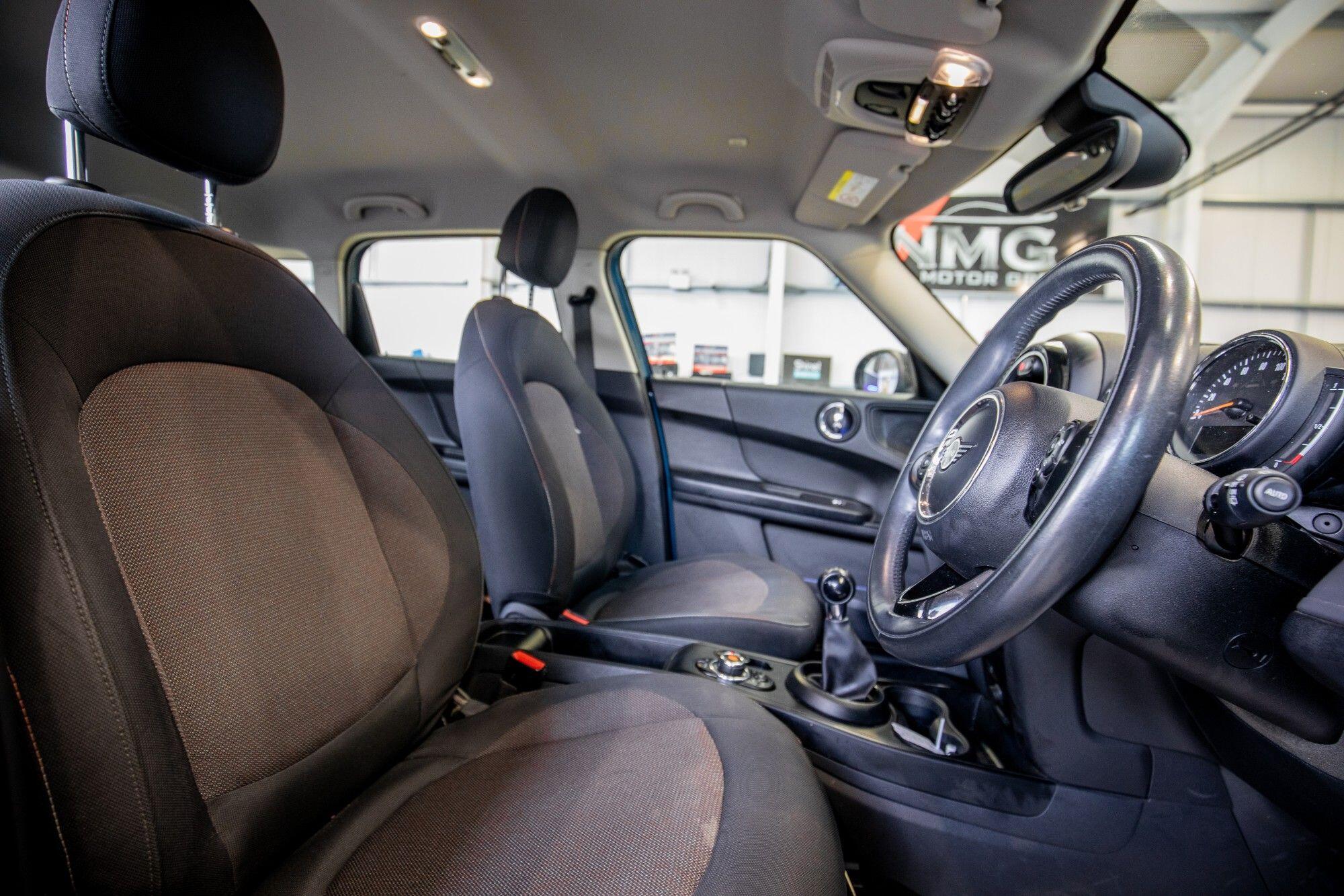 Mini Countryman view 16