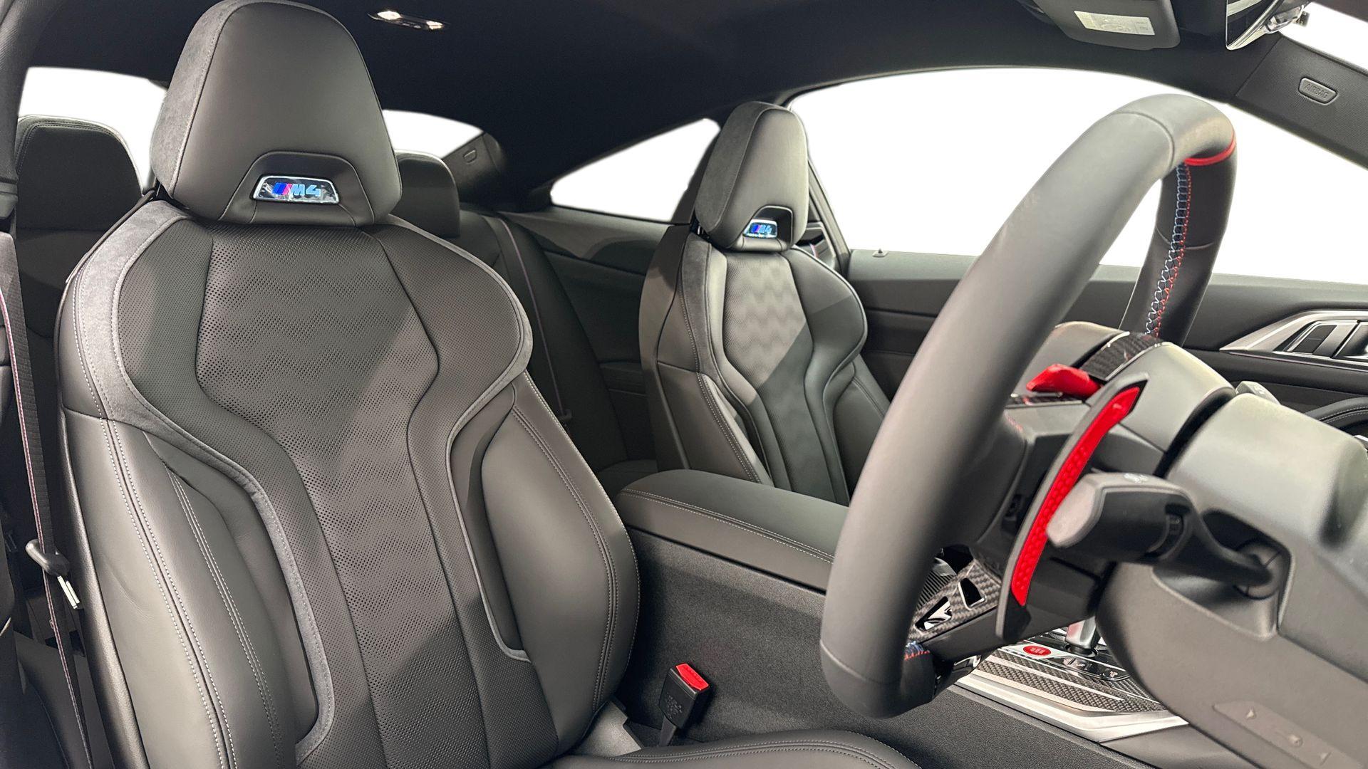 BMW M4 view 11