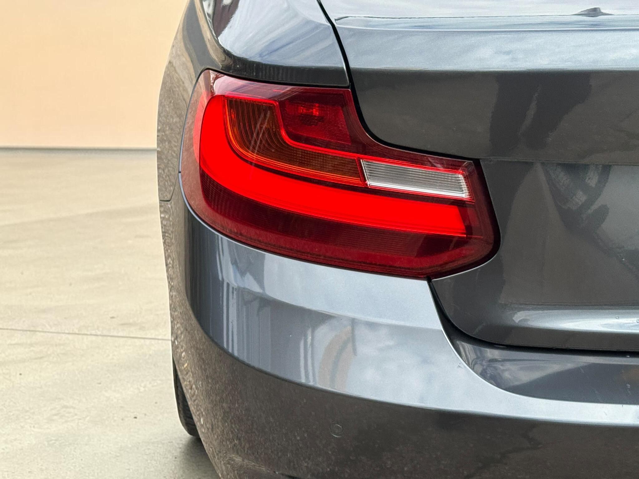 BMW 2 Series view 32