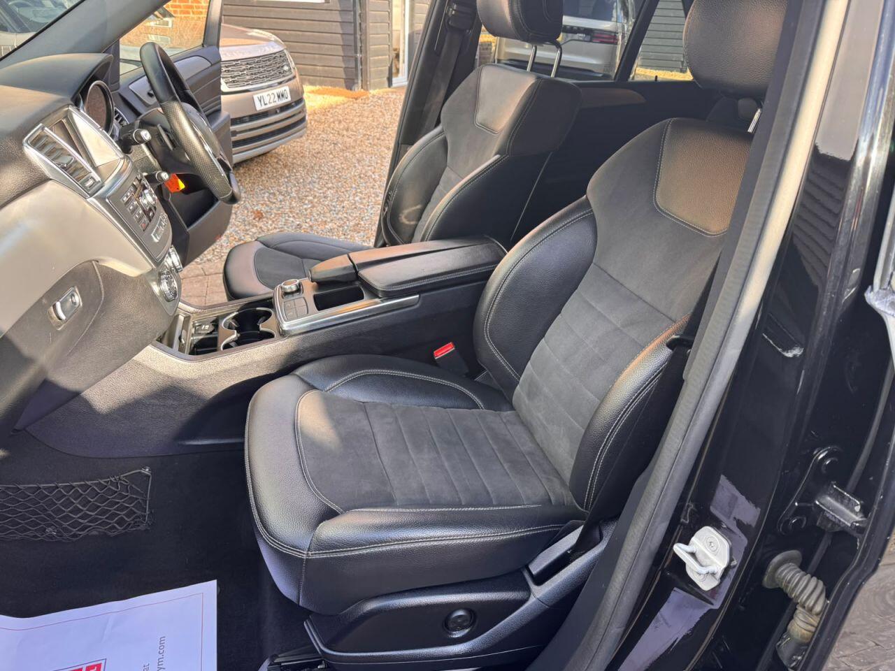 Mercedes-Benz M-Class view 11