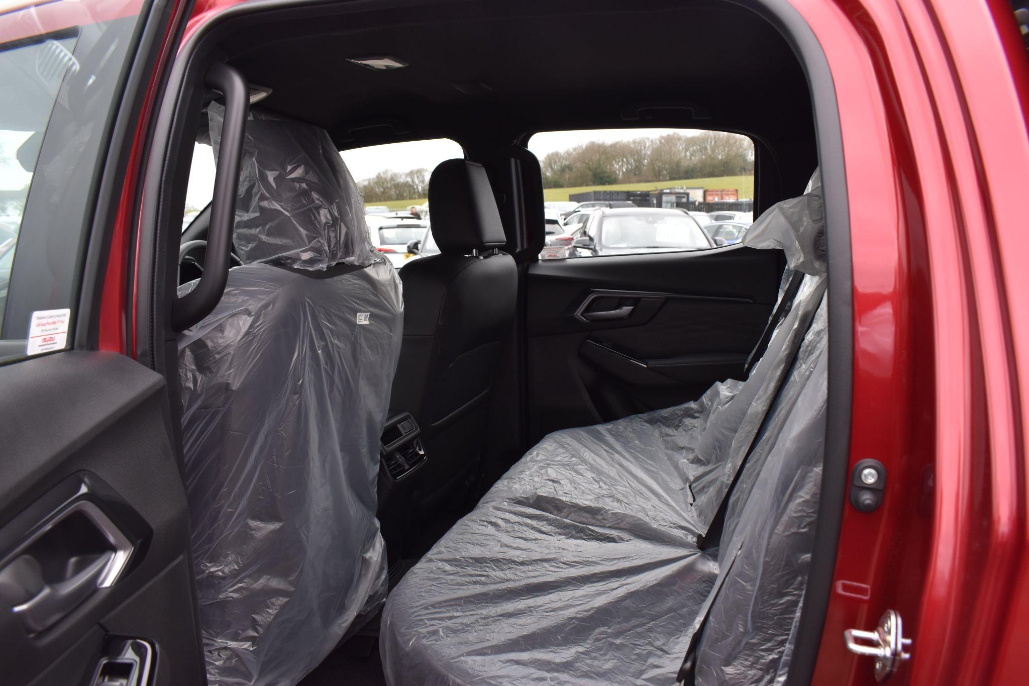 D-Max - 1.9 TD V-Cross Auto 4WD Euro 6 (s/s) 4dr - Image 15