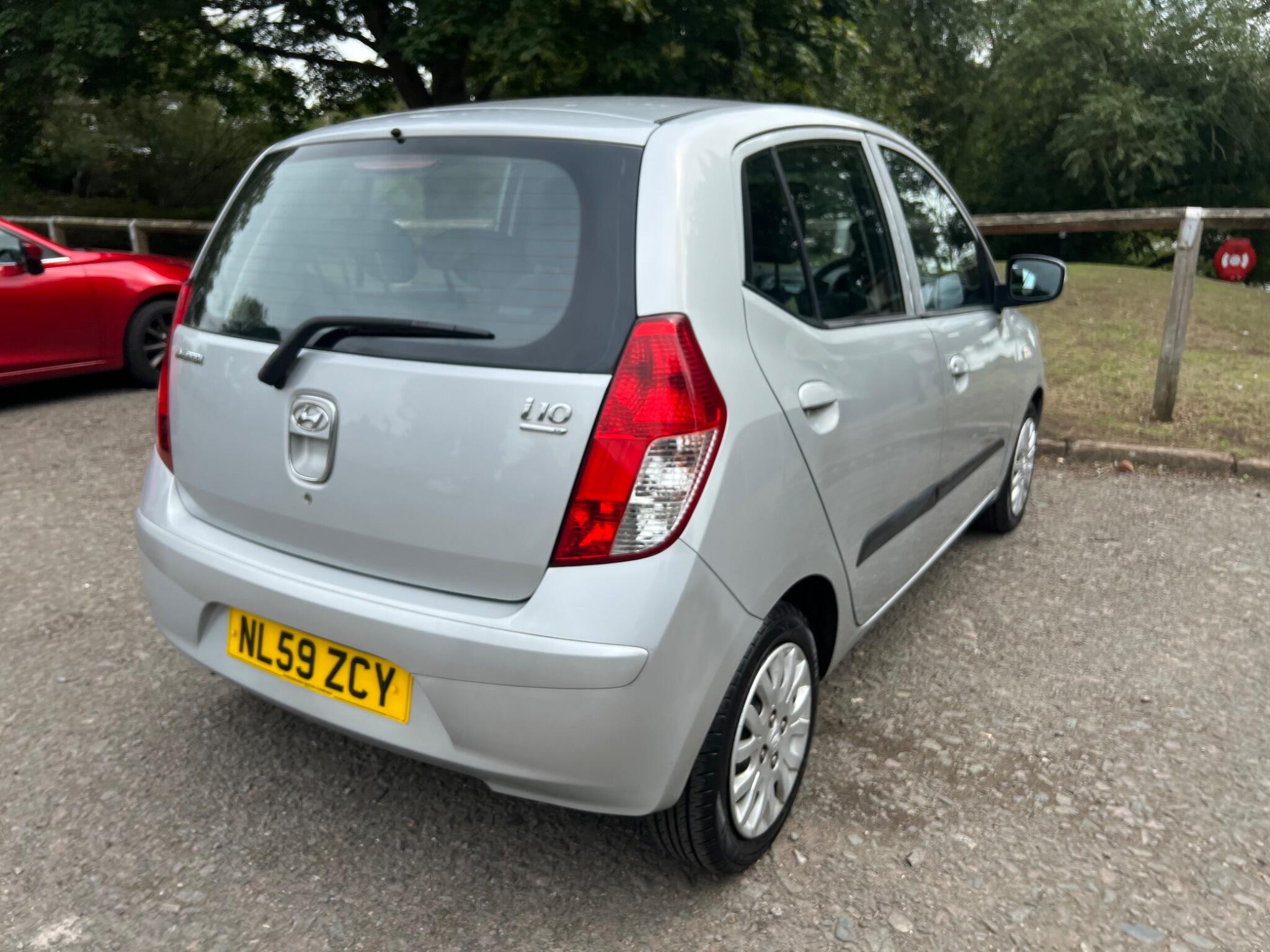 Hyundai I10 view 6
