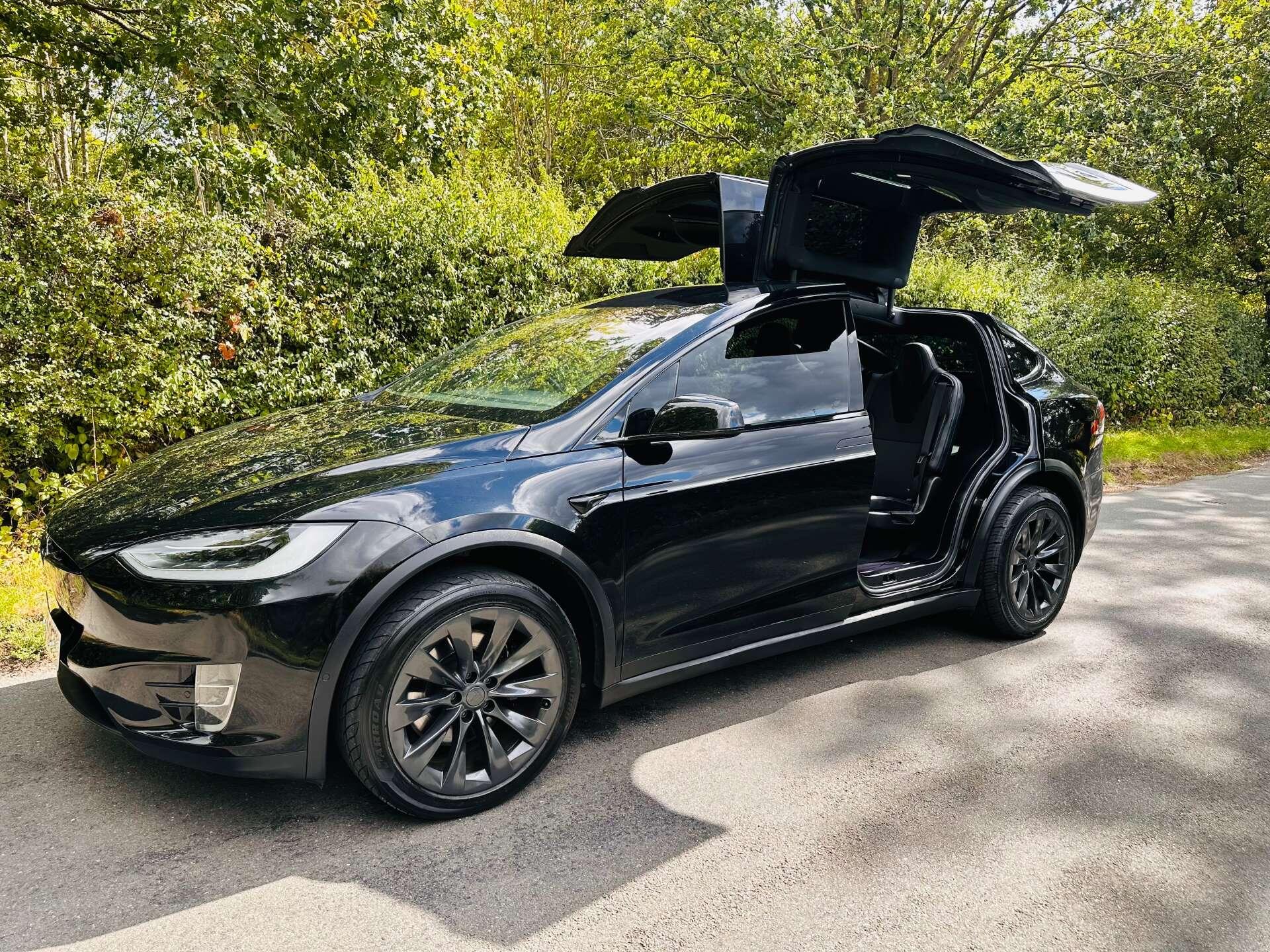 Tesla Model X view 30