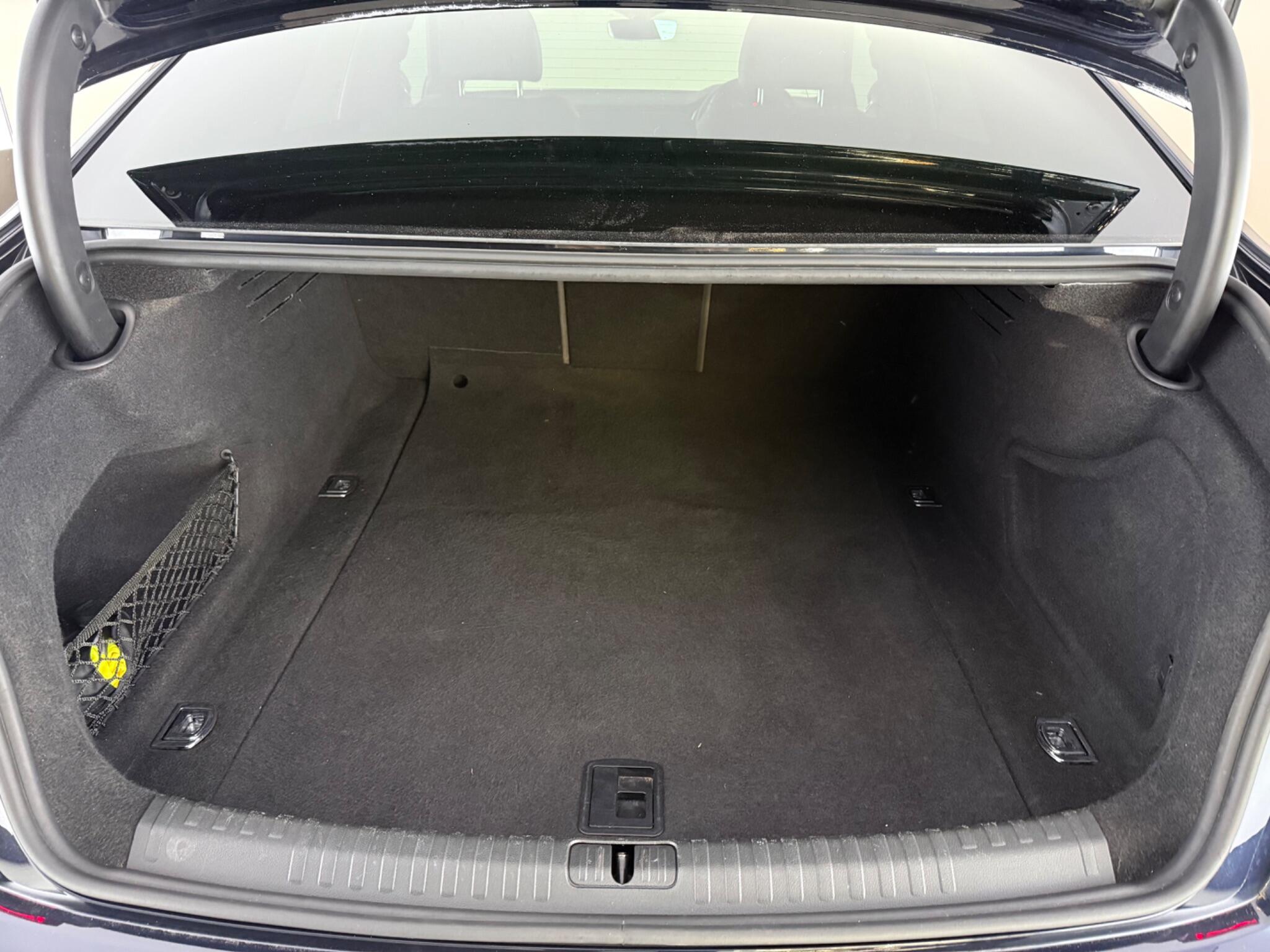 Audi A6 view 10