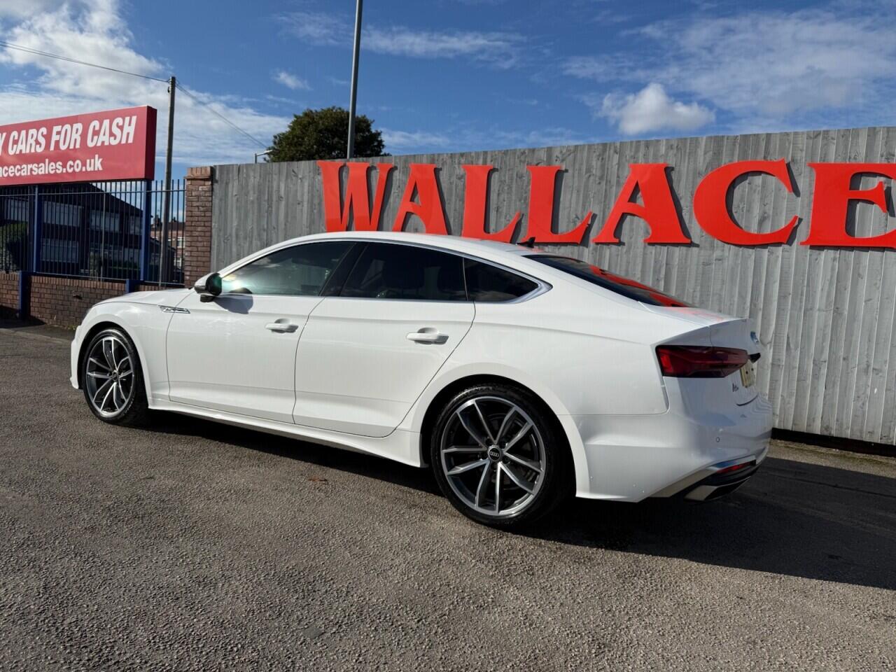 Audi A5 view 32