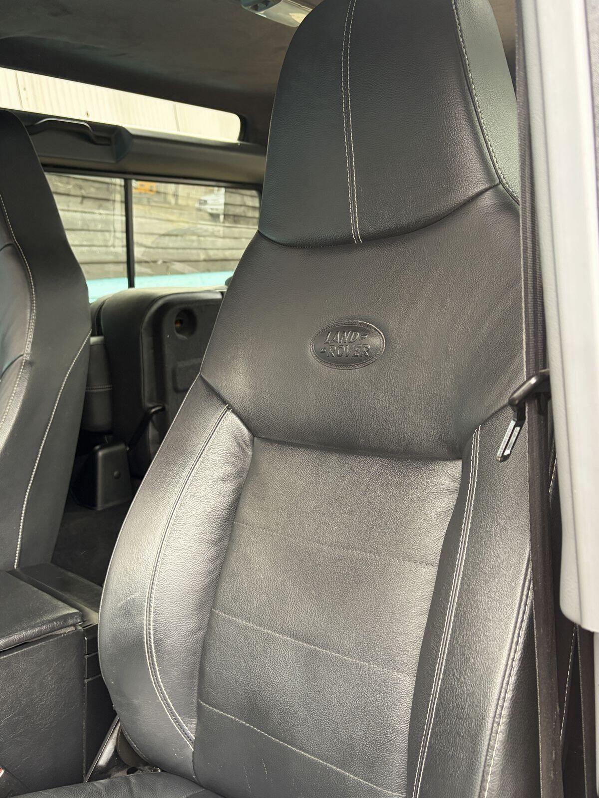 Land Rover Defender view 8