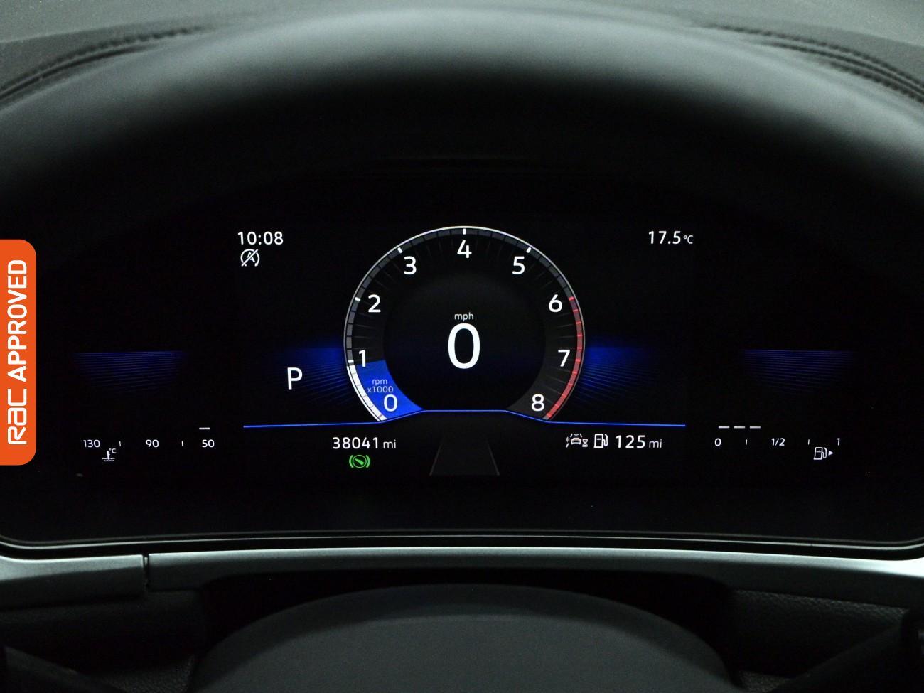 Volkswagen T-Roc view 11