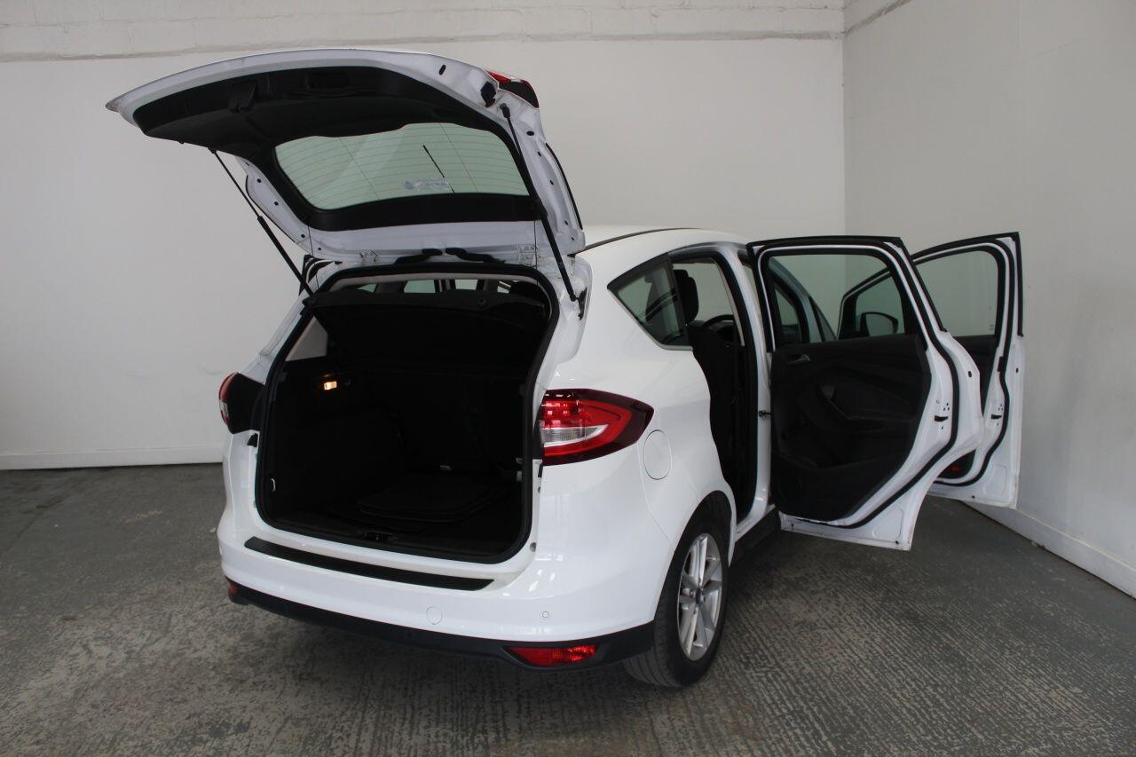 Ford C-Max view 20