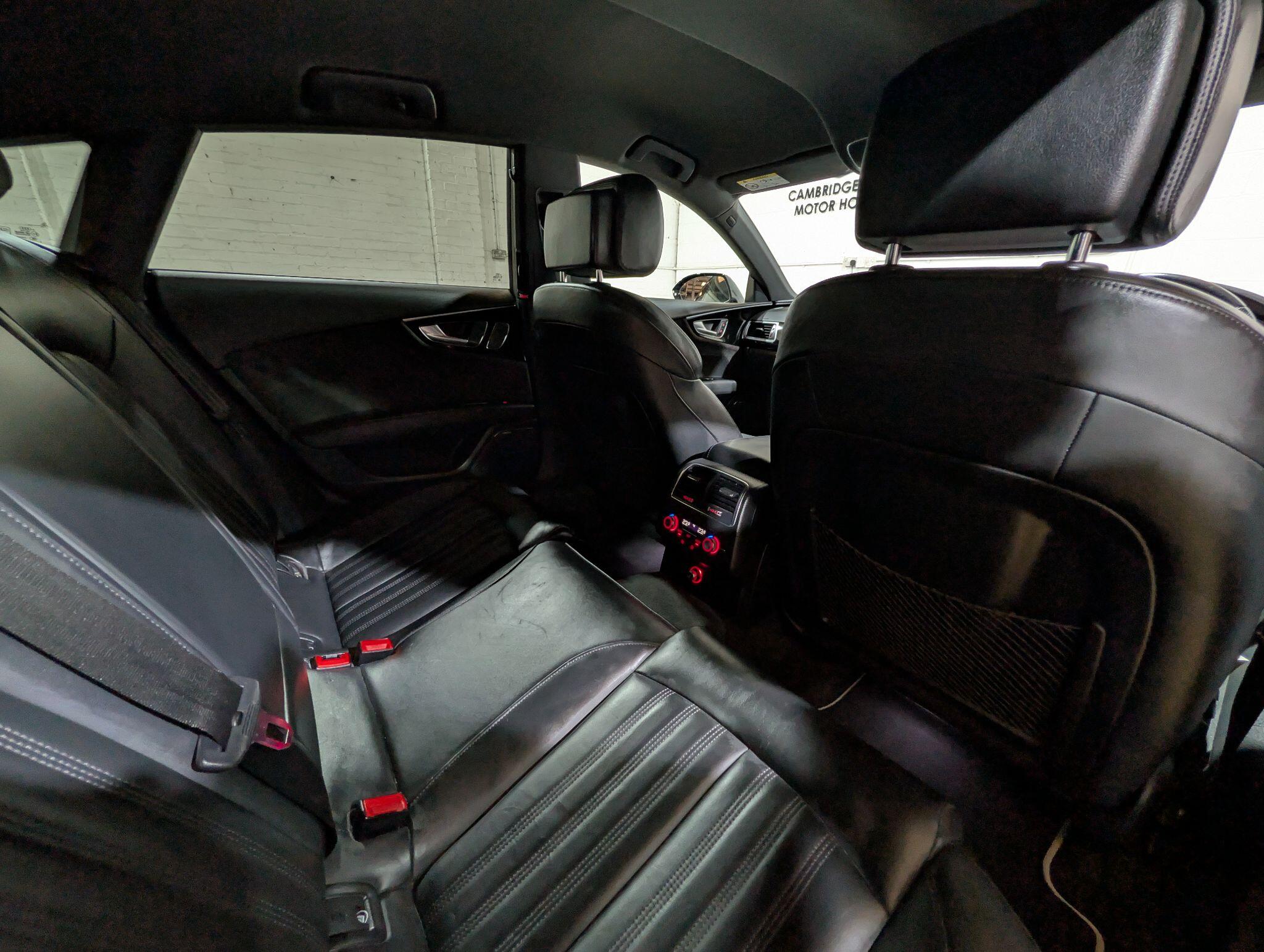 Audi A7 view 32
