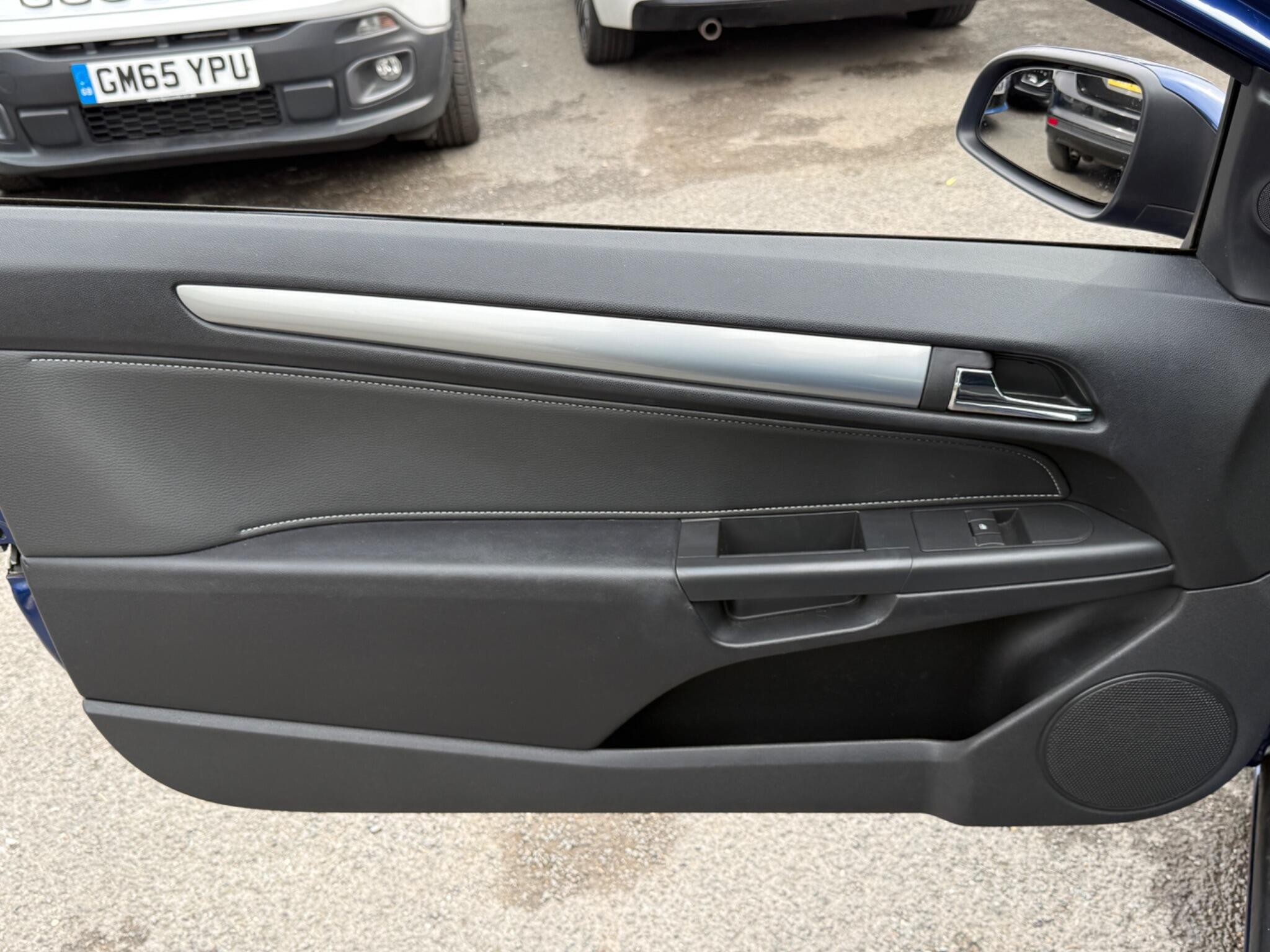 Vauxhall Astra - Image 39