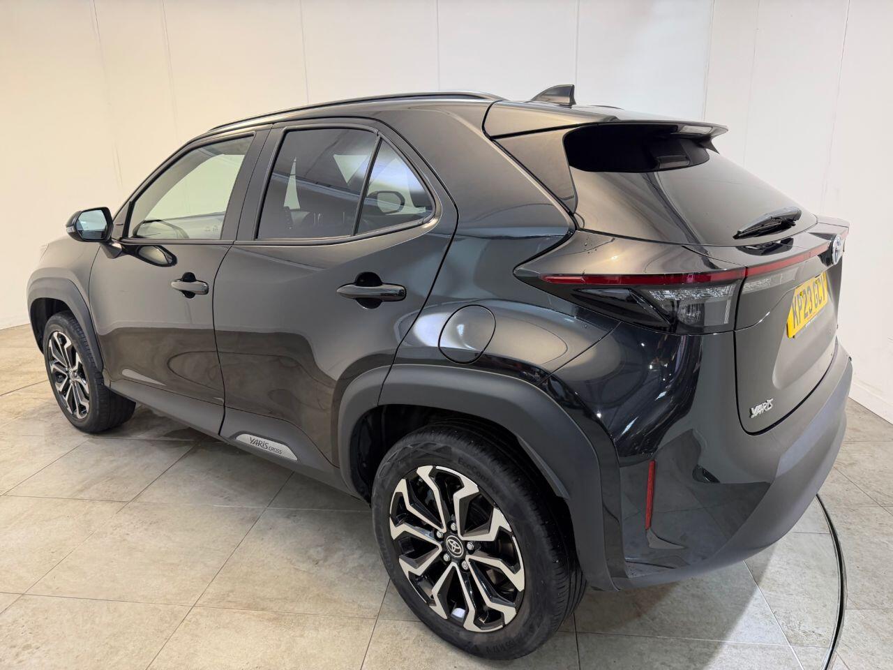 Toyota Yaris Cross view 11