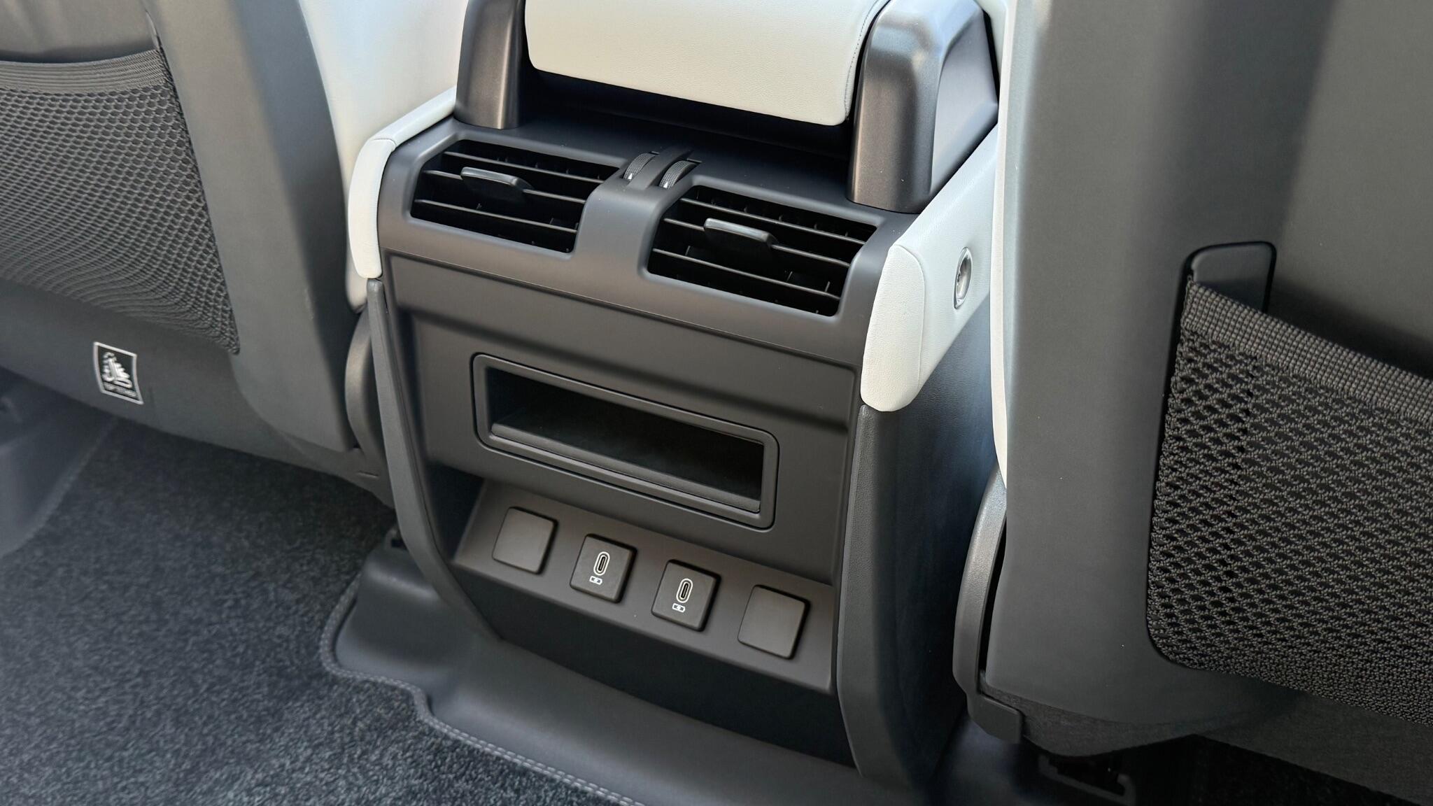 Land Rover Defender view 34
