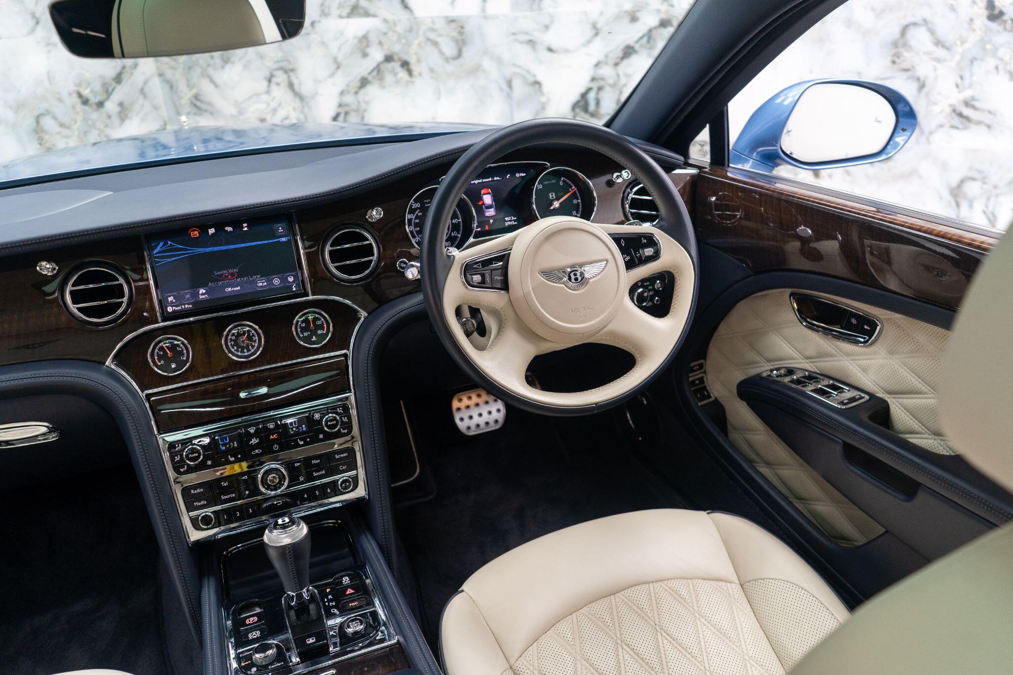 Bentley Mulsanne view 13
