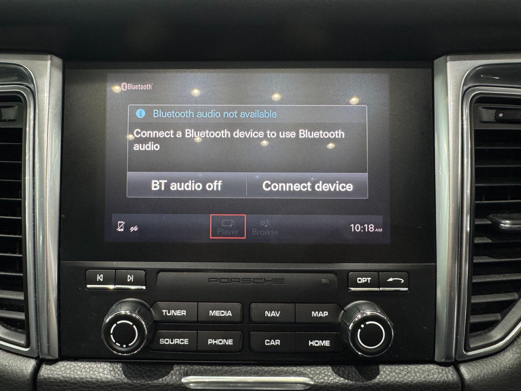 Porsche Macan view 38