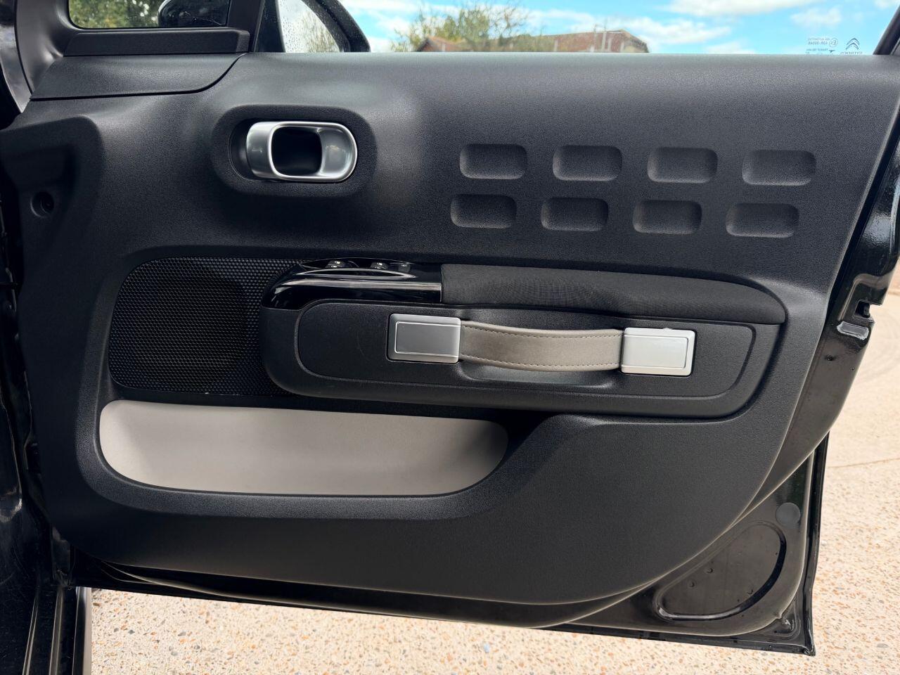 Citroen C3 view 16