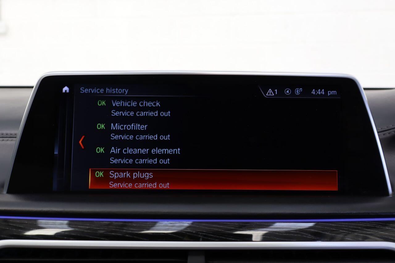BMW 7 Series view 71
