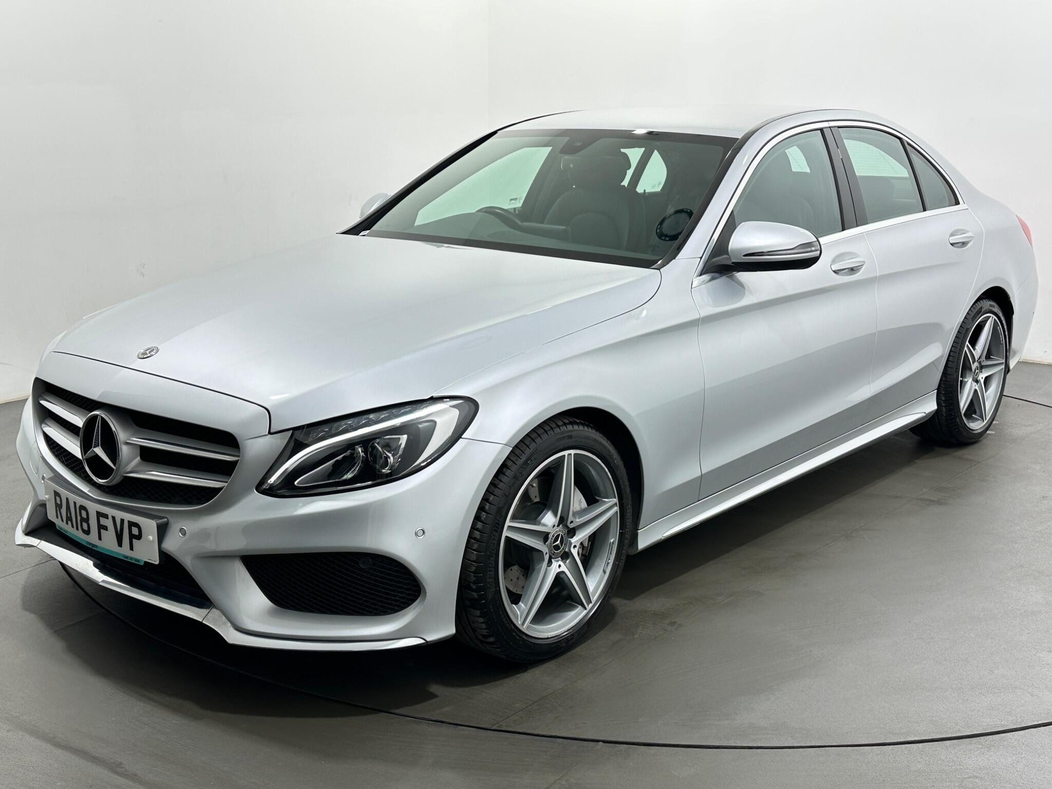 Mercedes-Benz C-Class view 54