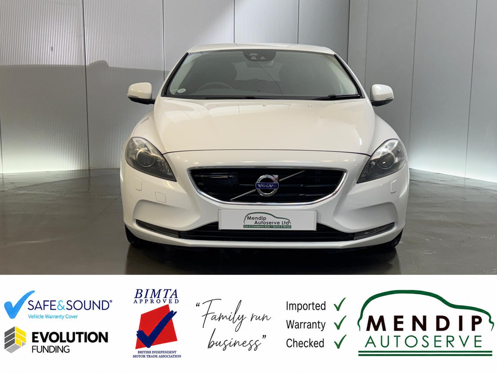 Volvo V40 view 43