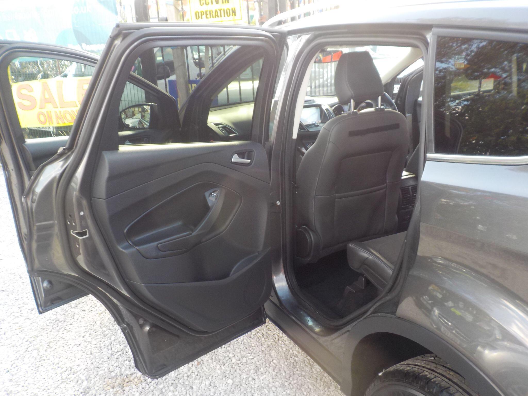 Ford Kuga 1.5 TDCi Titanium Euro 6 (s/s) 5dr