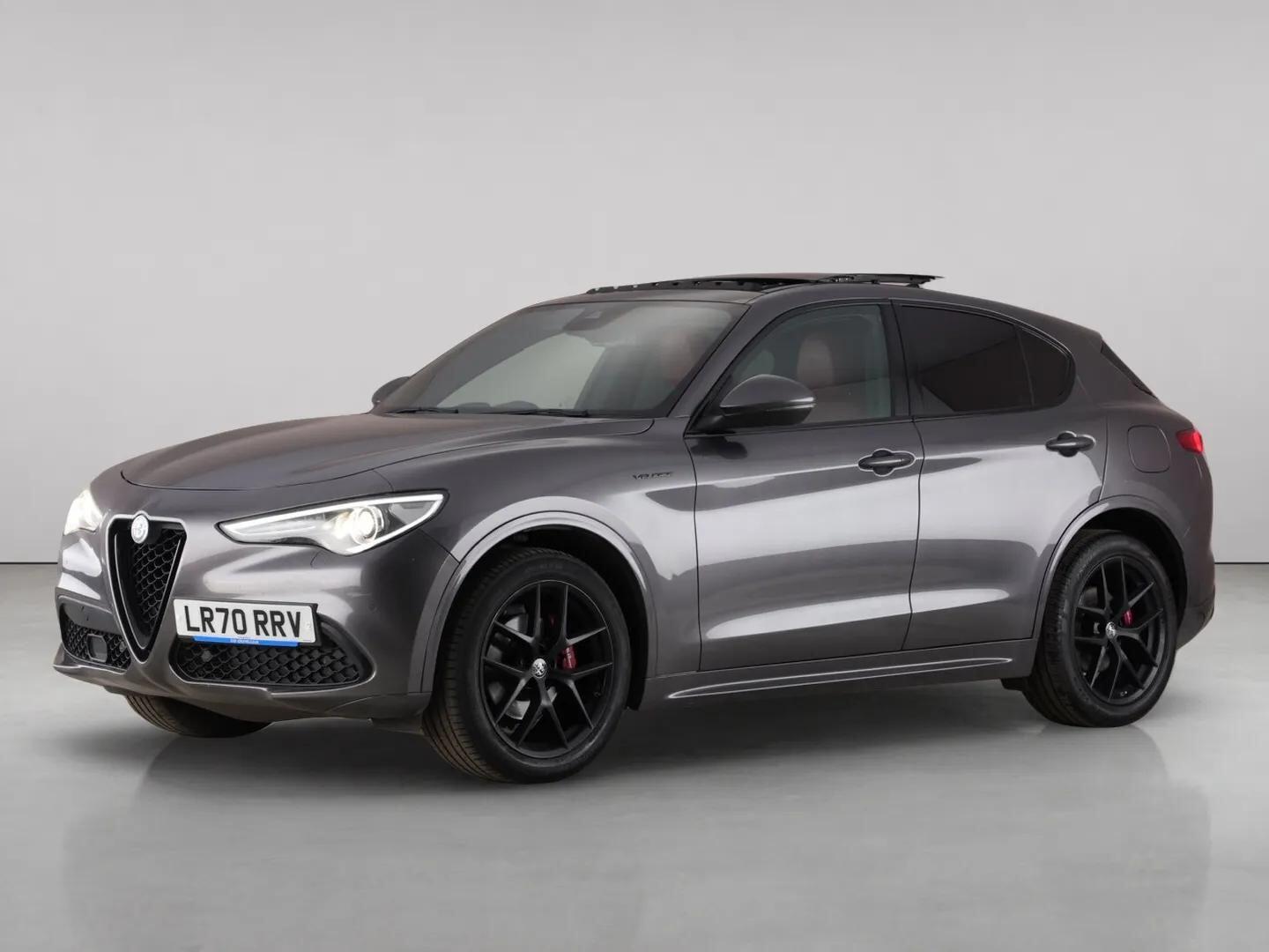 Alfa Romeo Stelvio view 2