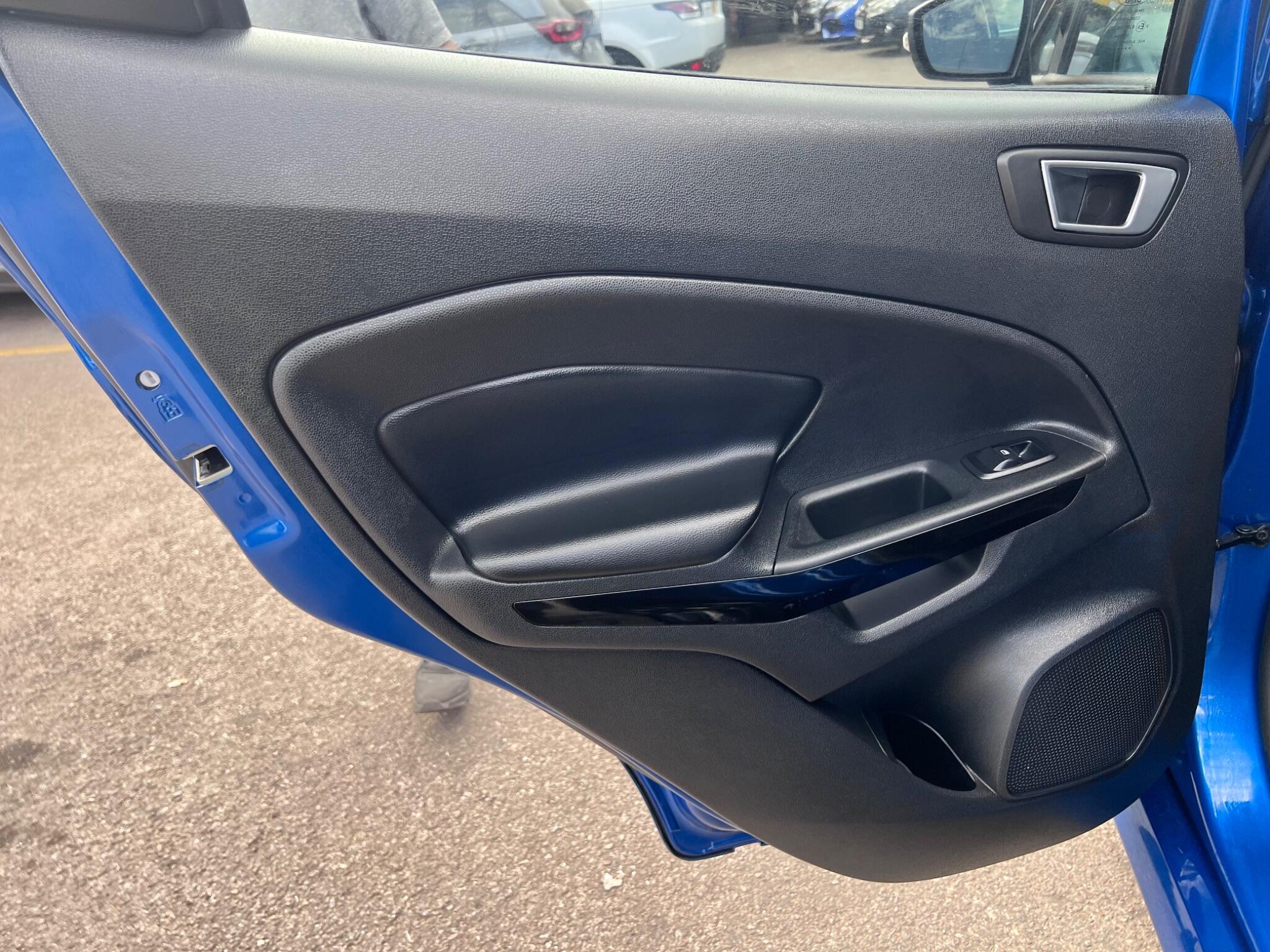 Ford Ecosport view 31