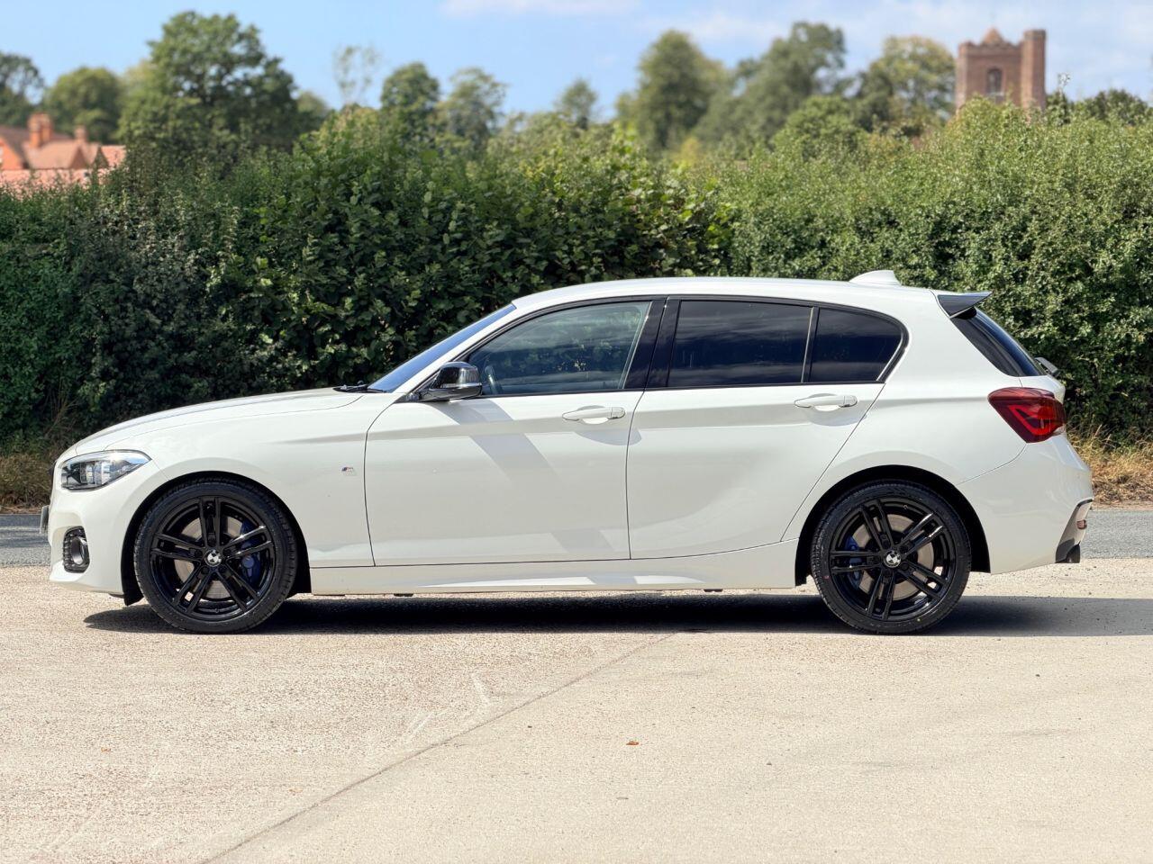 BMW 1 Series view 9