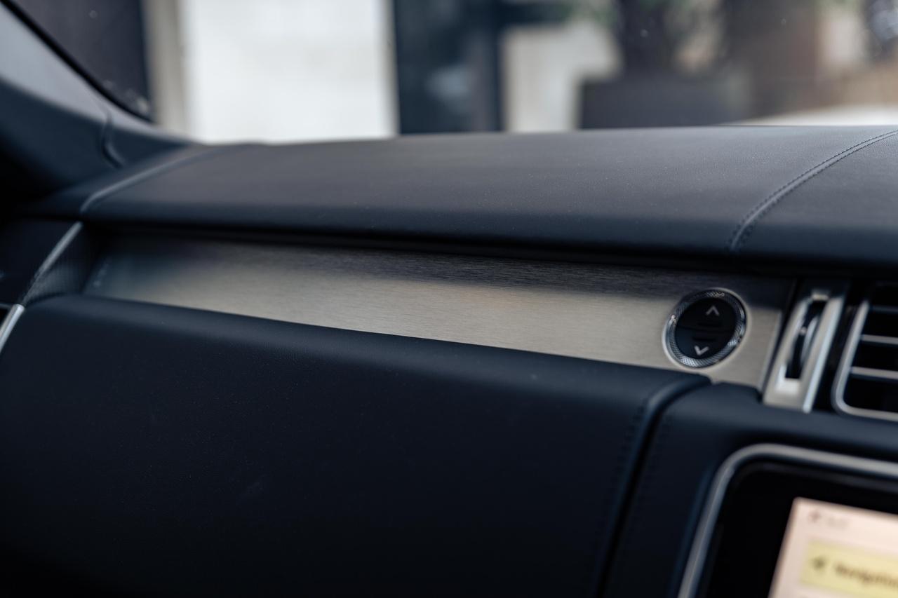 Land Rover Range Rover view 44