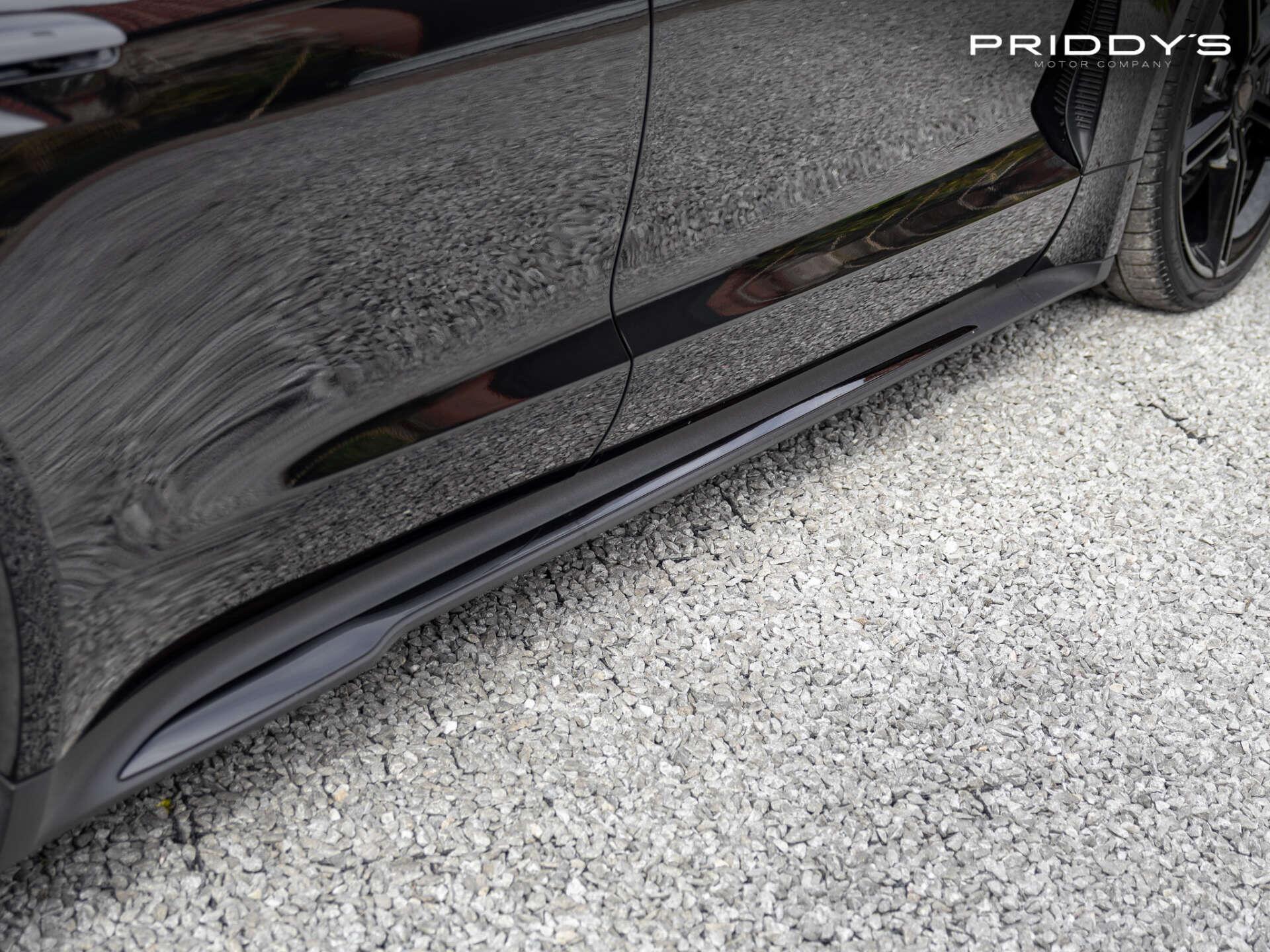 Porsche Taycan view 22