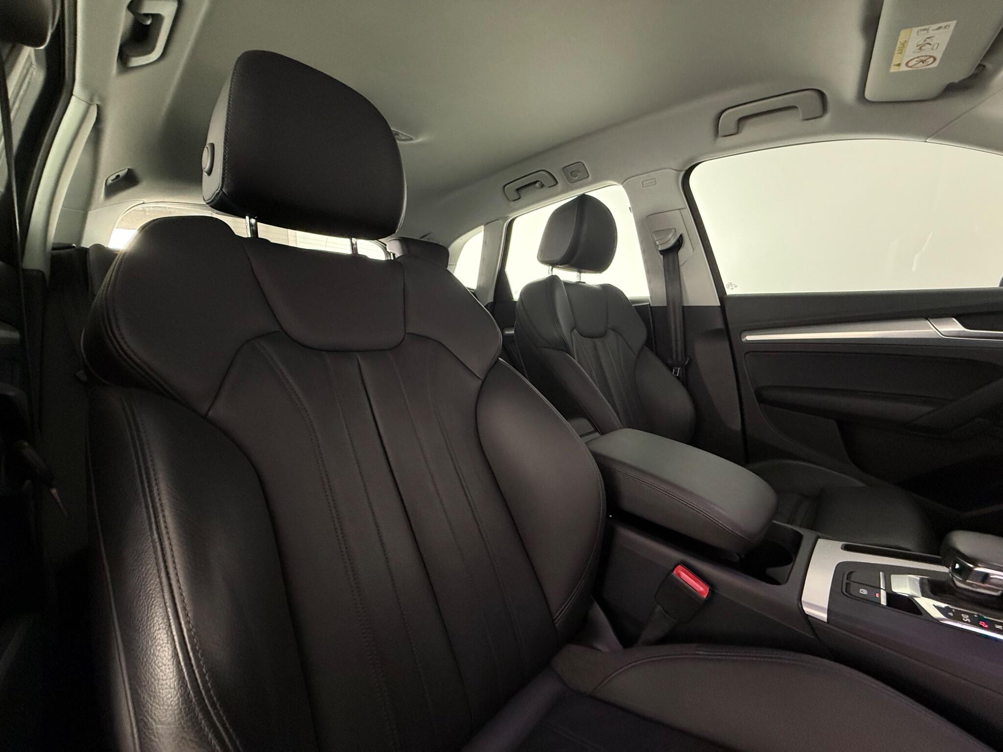 Audi Q5 view 29