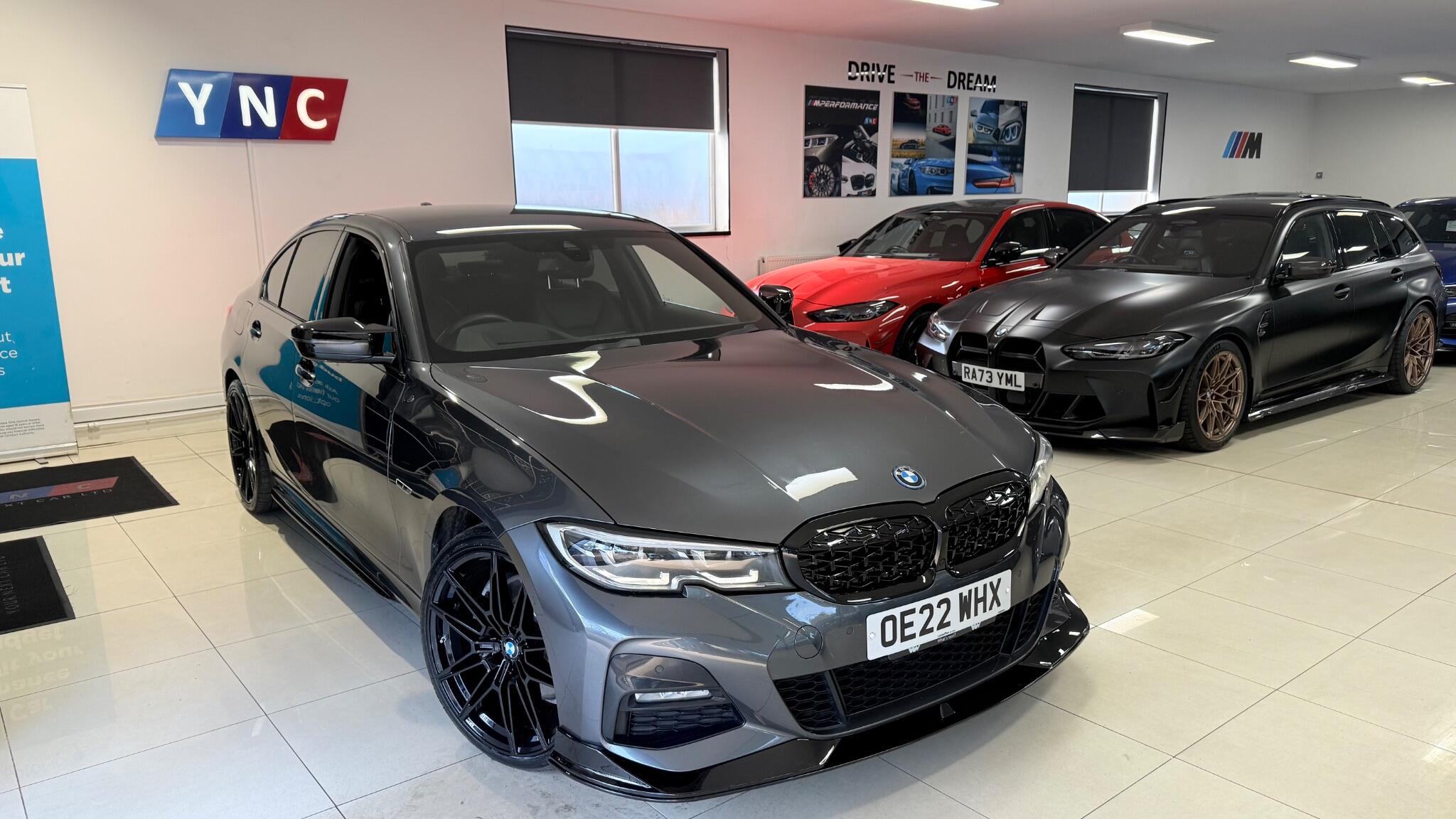 BMW 3 Series view 25