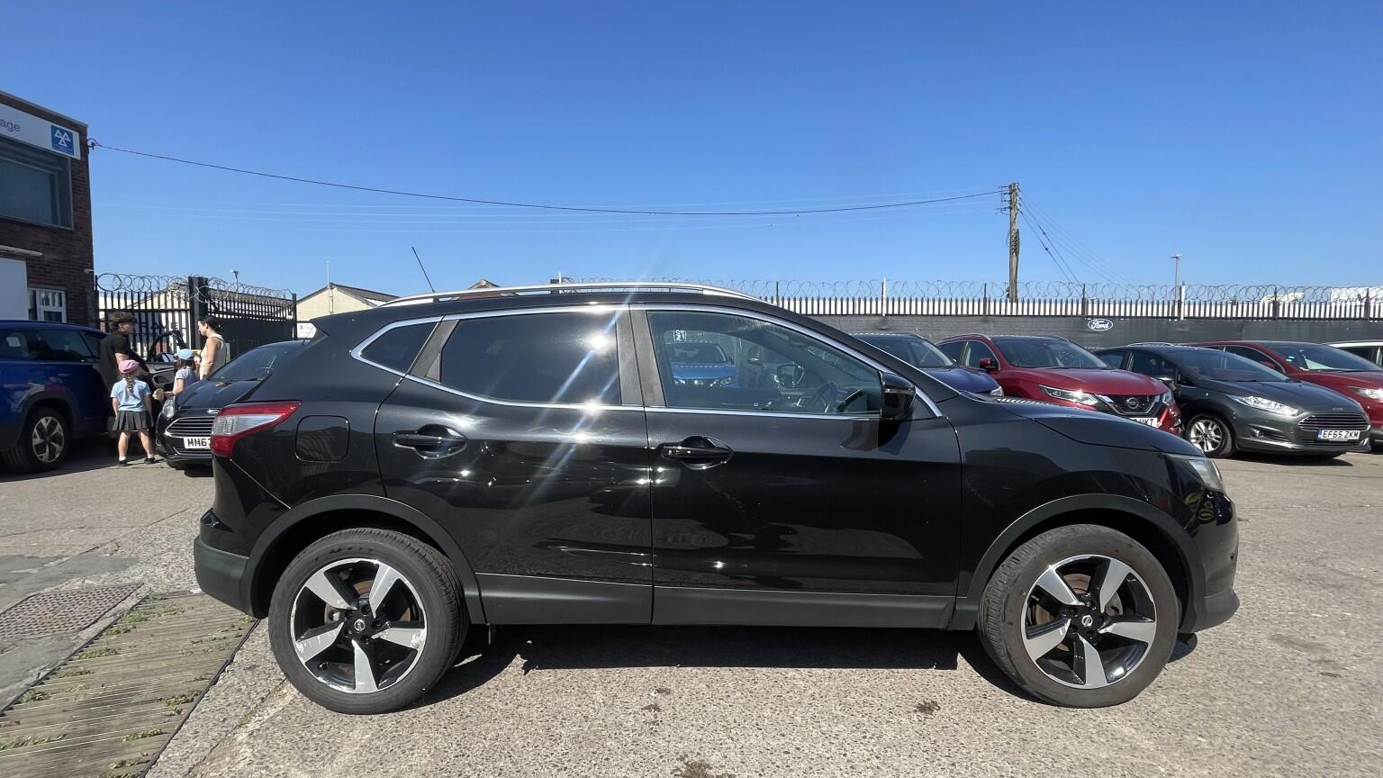 Nissan Qashqai view 4