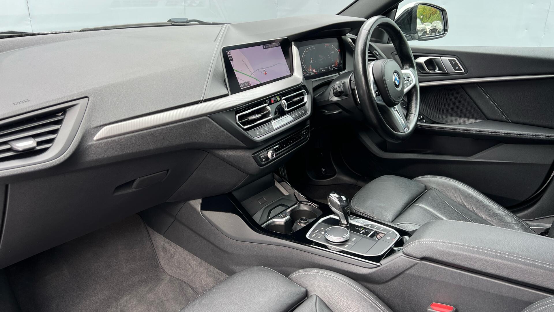 BMW 2 Series view 7
