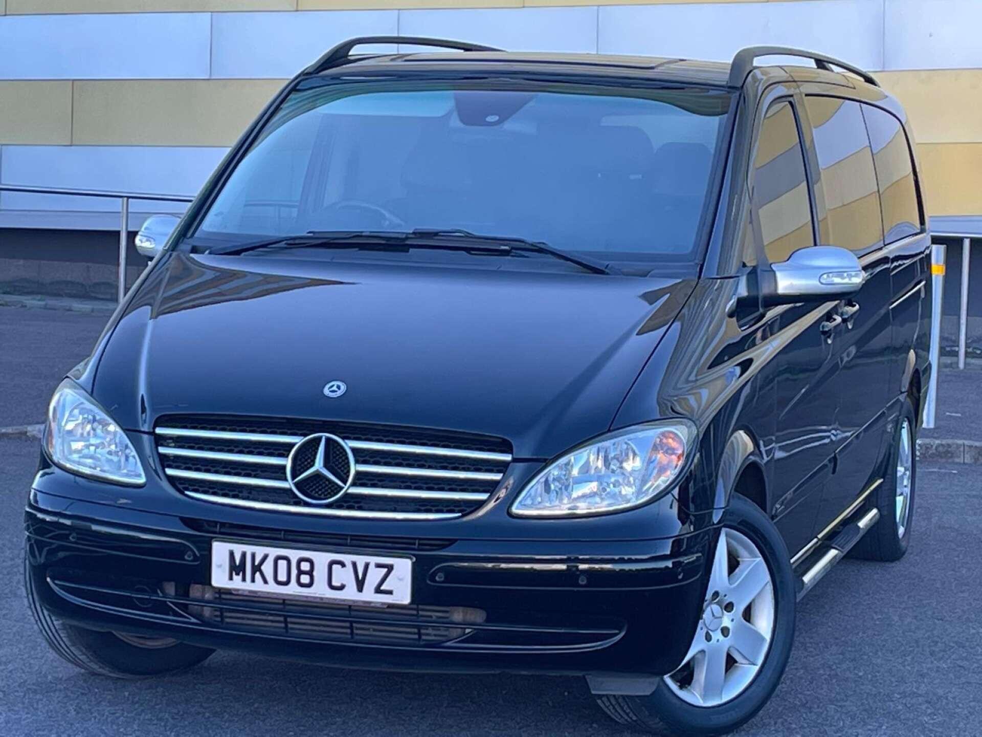 Mercedes-Benz Viano view 5