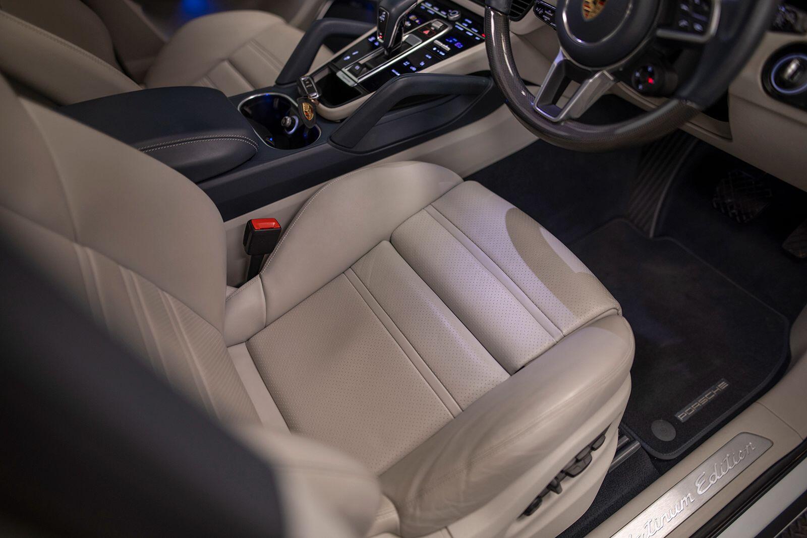 Porsche Cayenne view 34