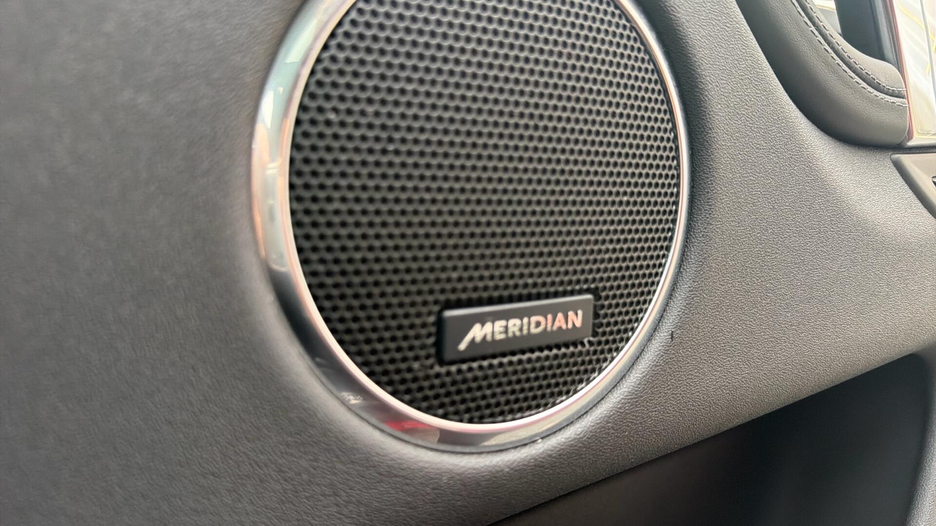 Land Rover Discovery Sport view 28