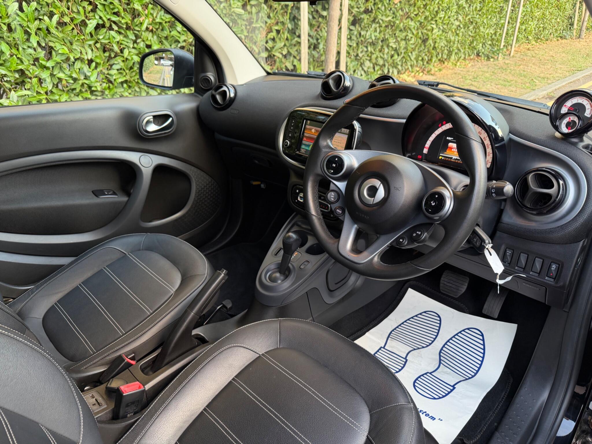 smart Fortwo view 9
