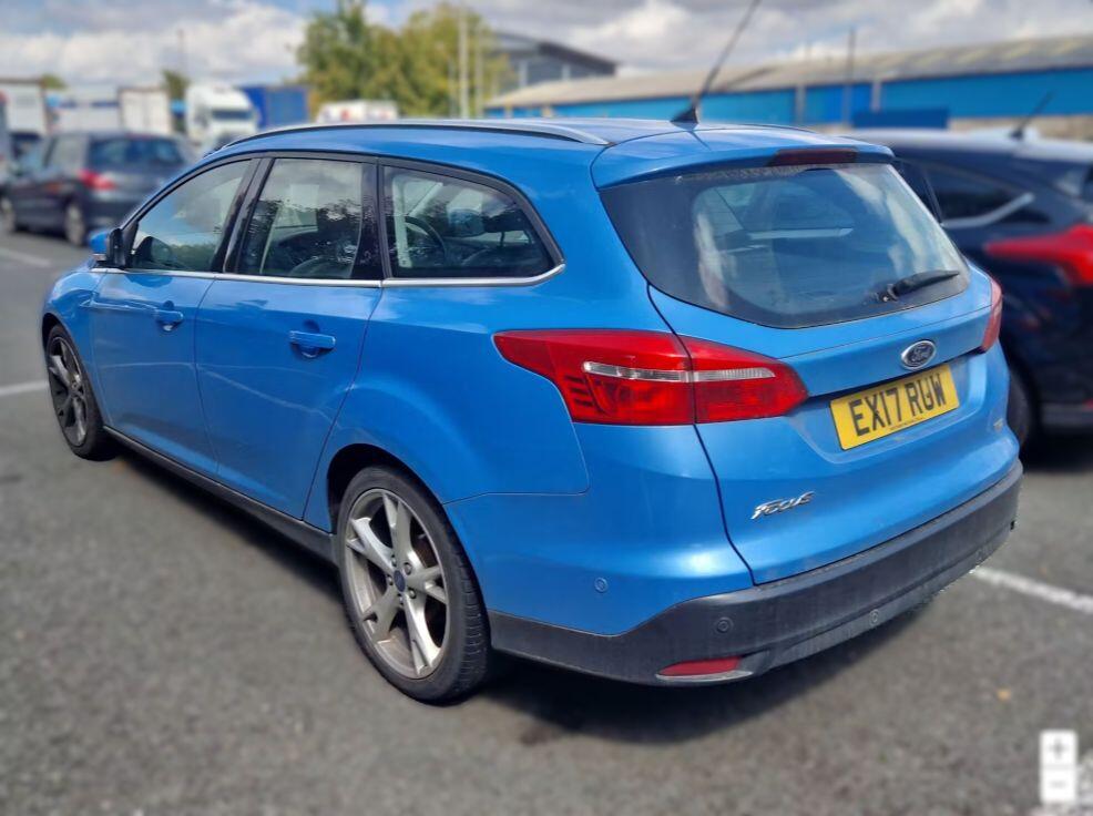 Ford Focus view 4