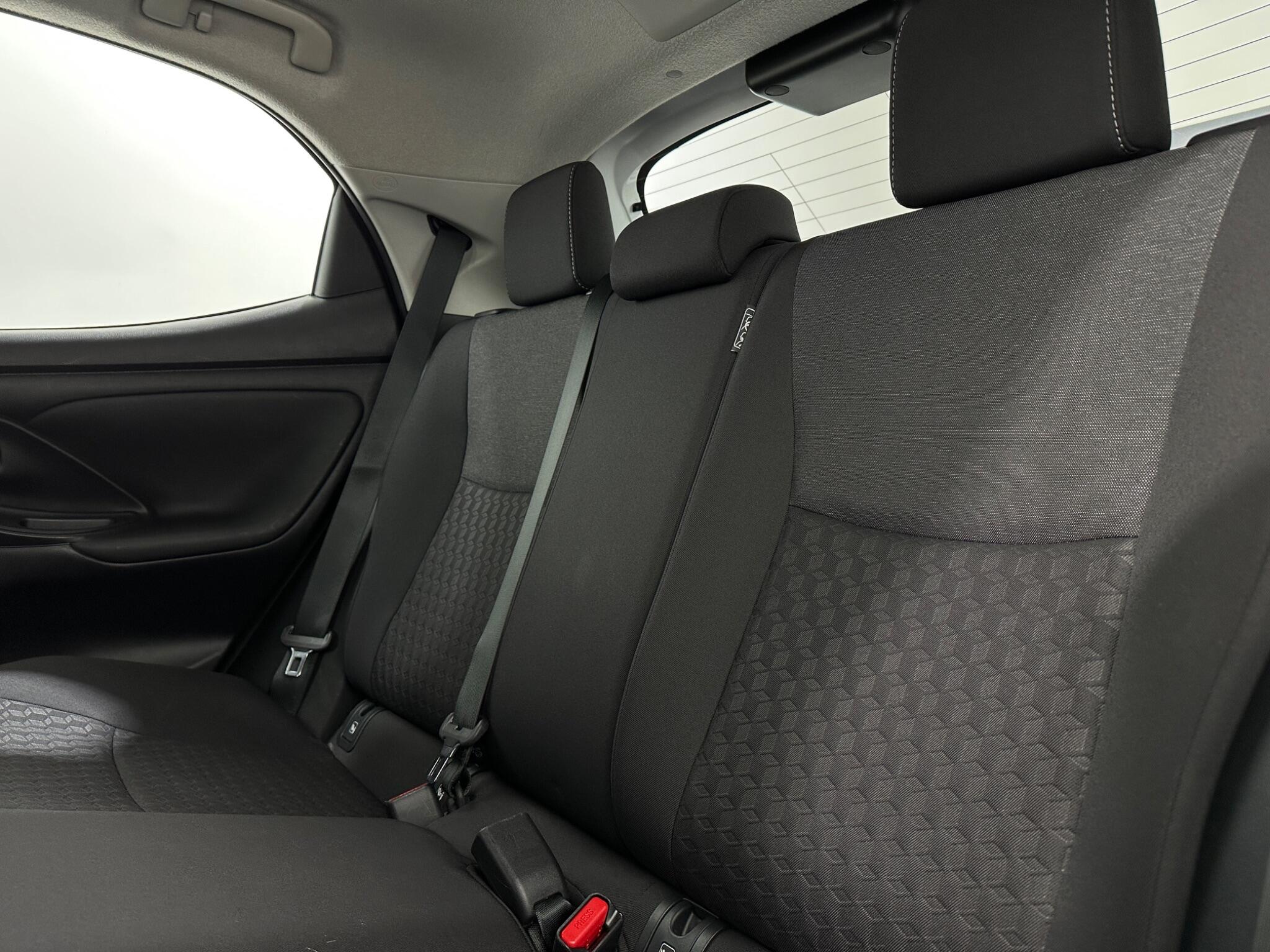 Toyota Yaris view 37