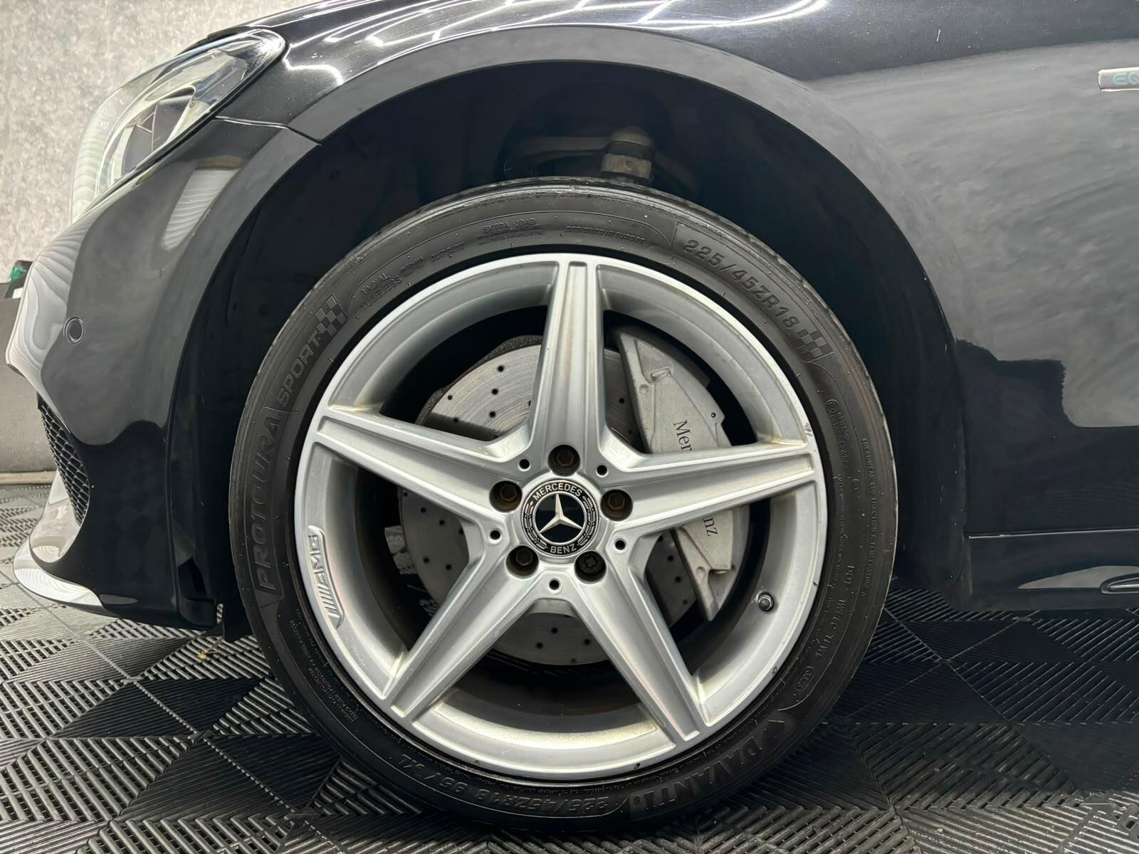 Mercedes-Benz C Class view 20