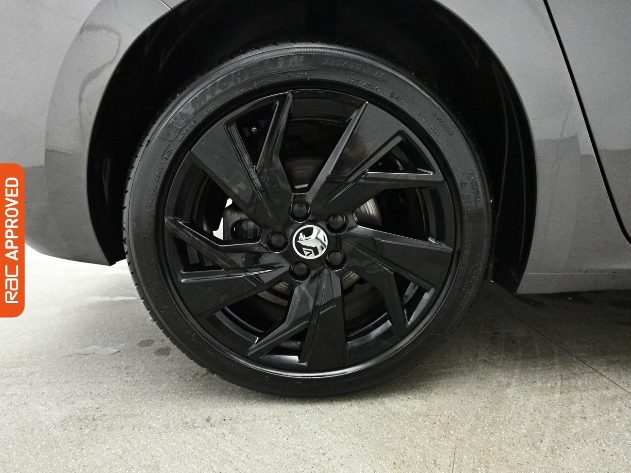 Vauxhall Astra view 25