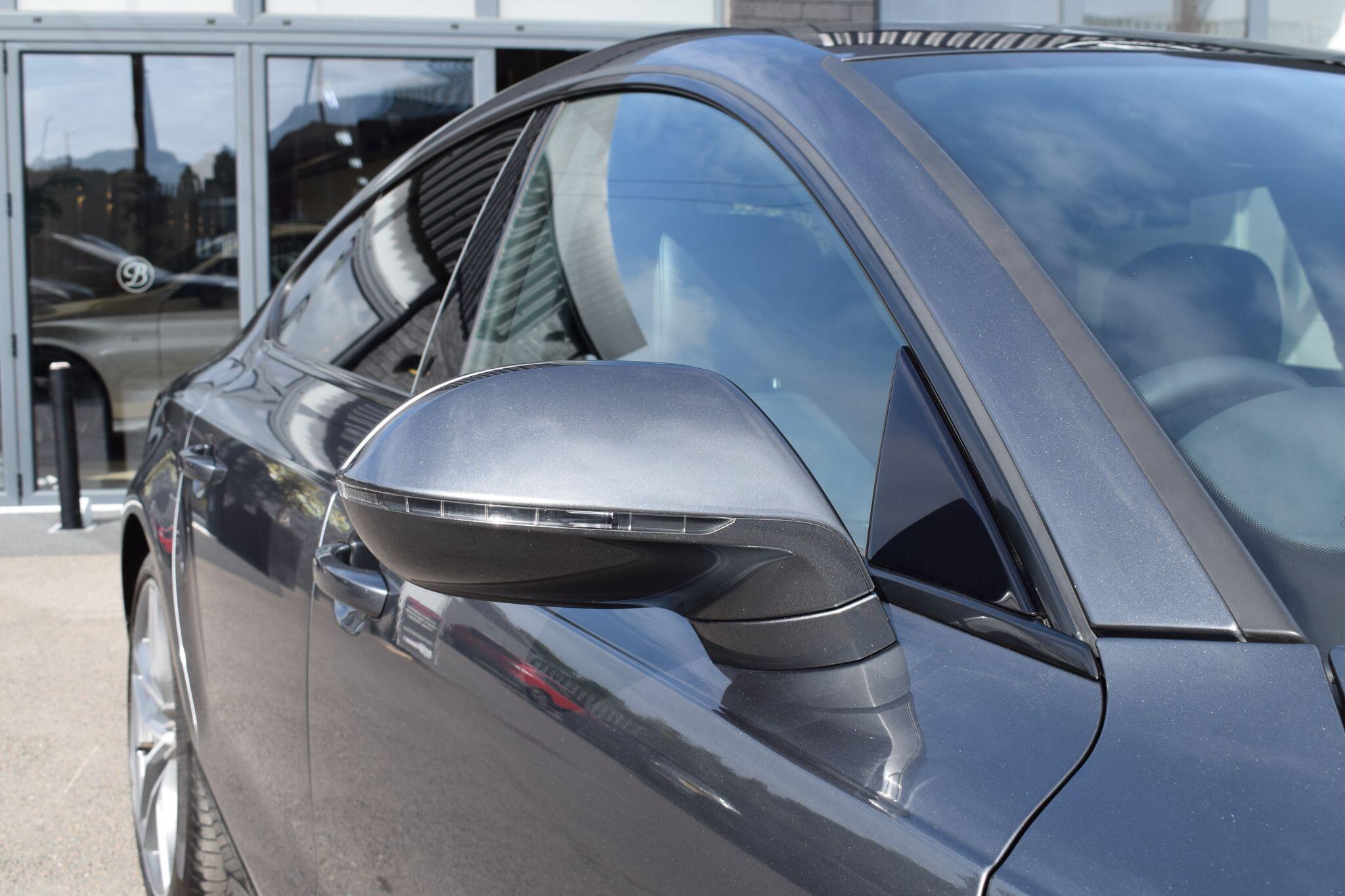 Audi A7 view 34