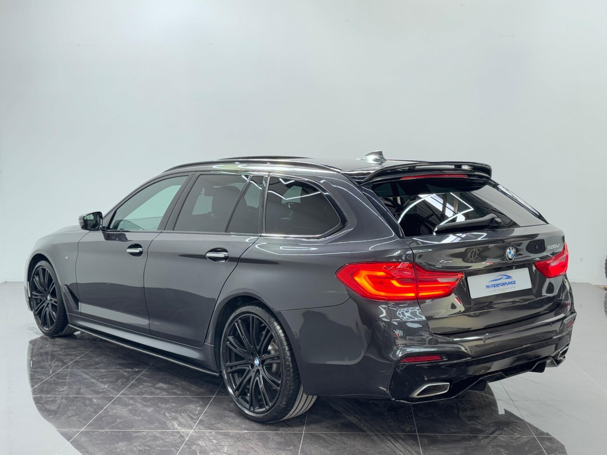 BMW 5 Series view 58
