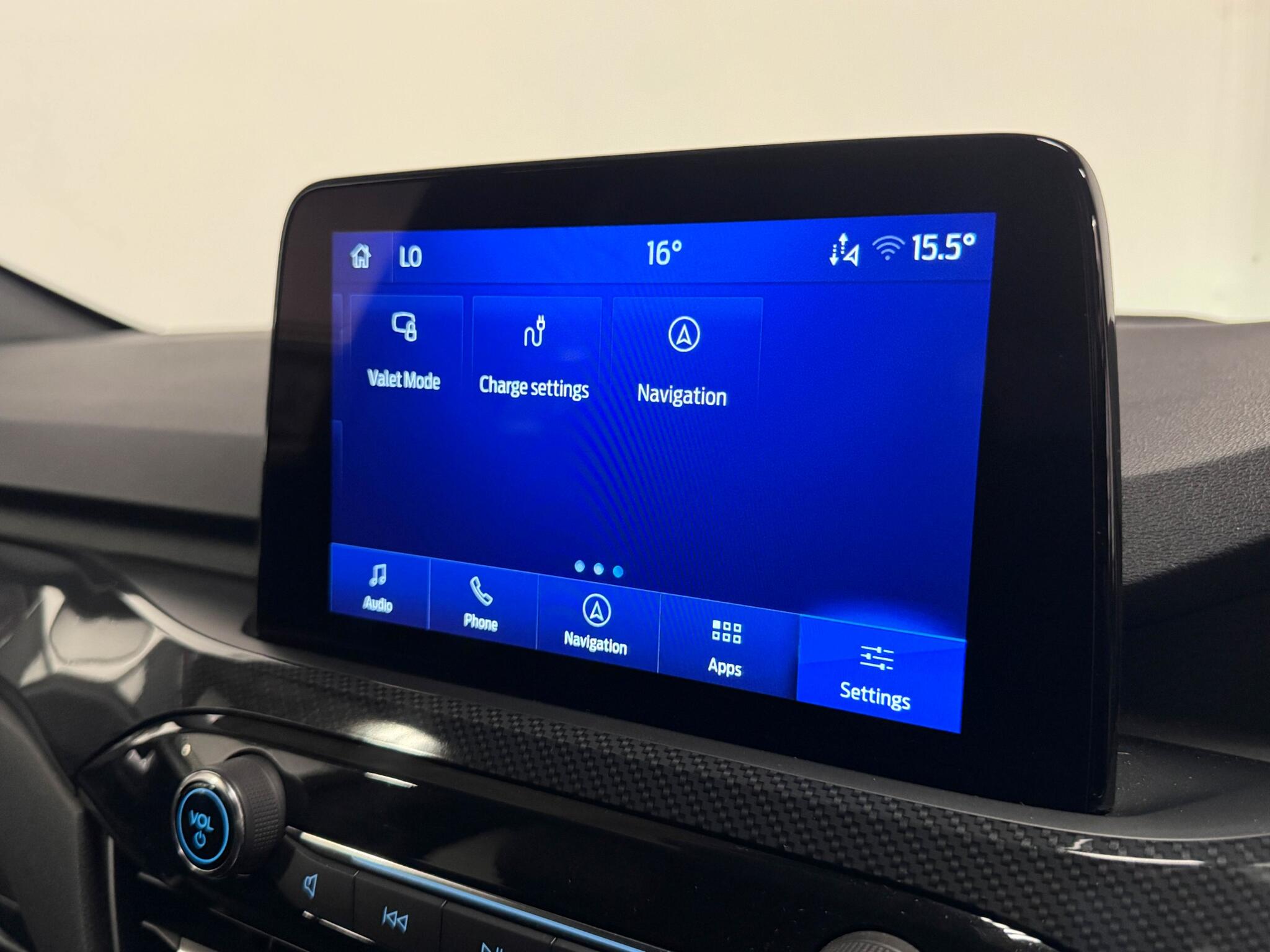 Ford Kuga view 45