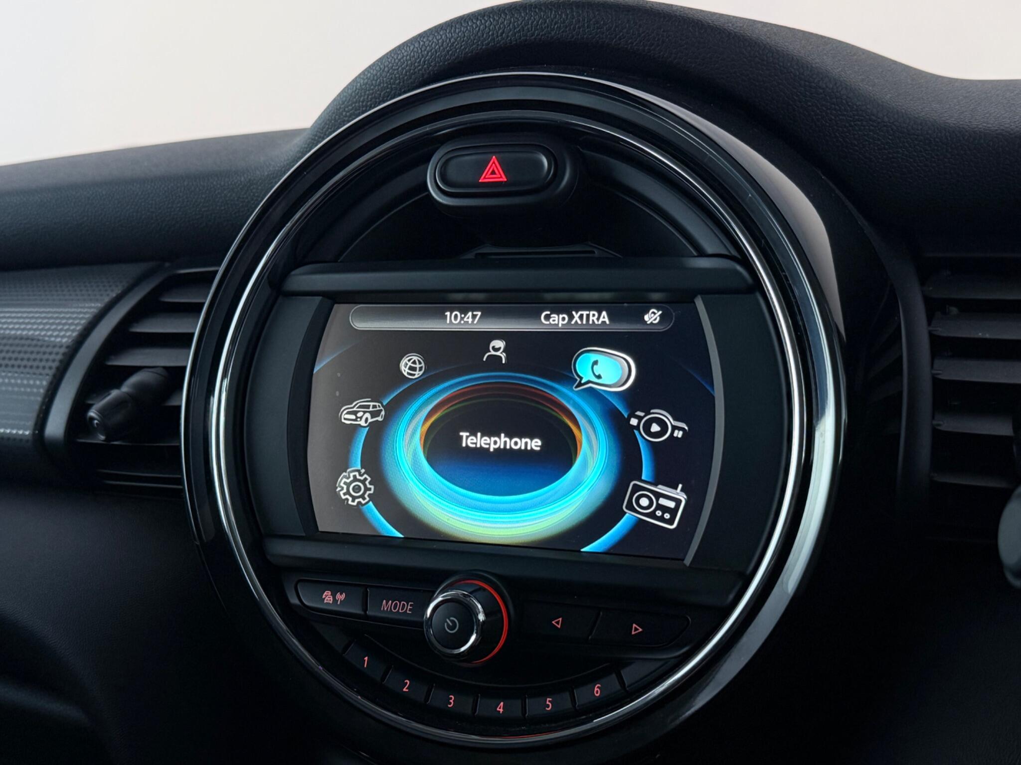Mini Hatch view 22