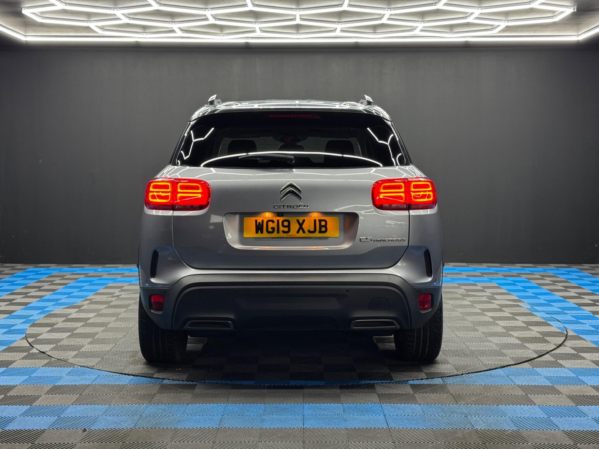 Citroen C5 Aircross view 6