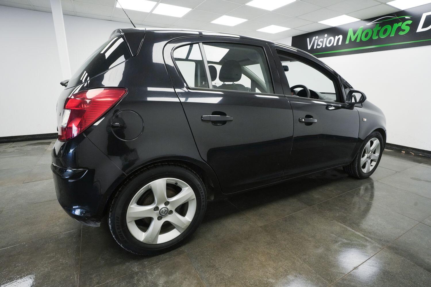 Vauxhall Corsa view 3
