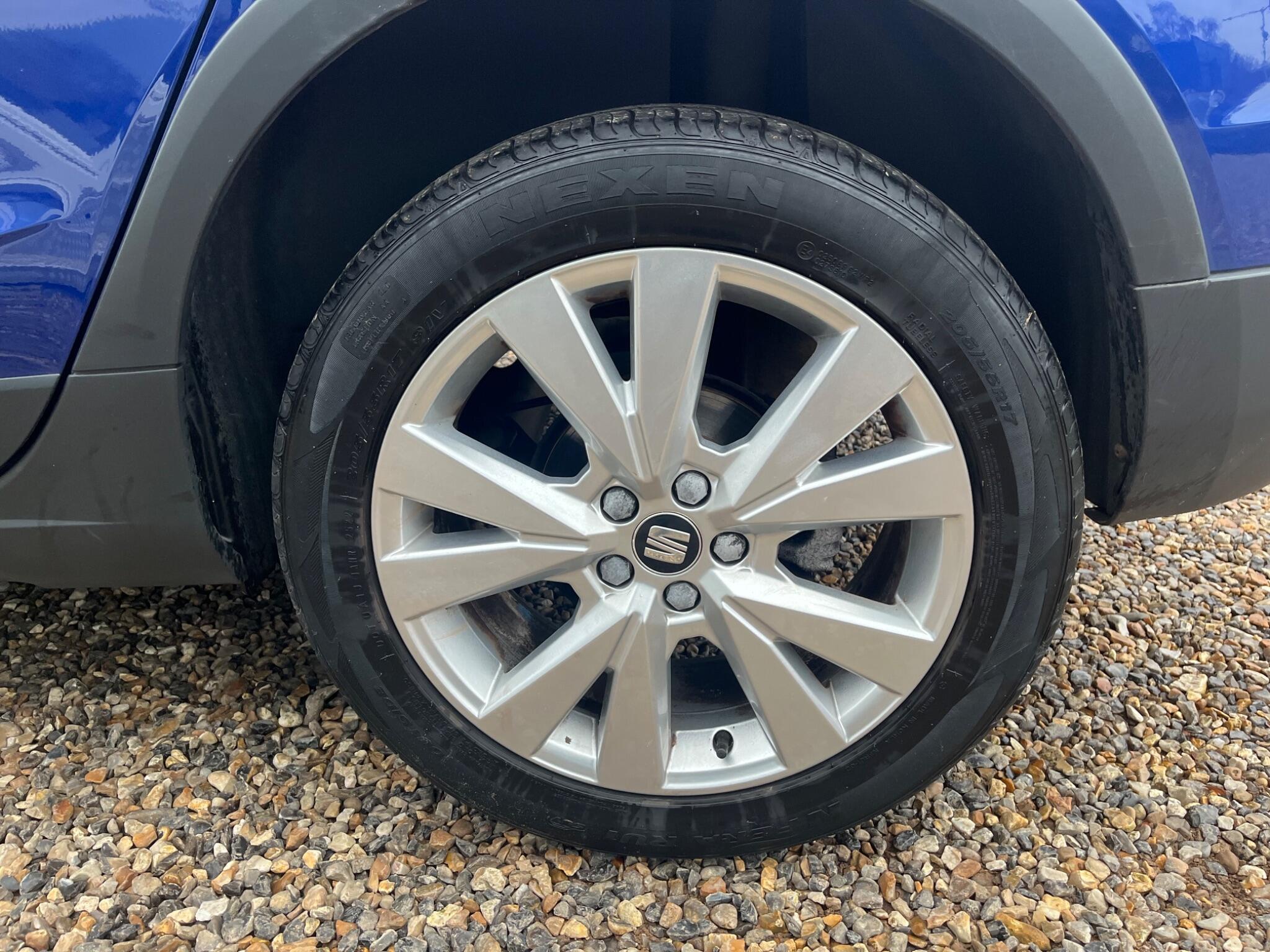 SEAT Arona view 8