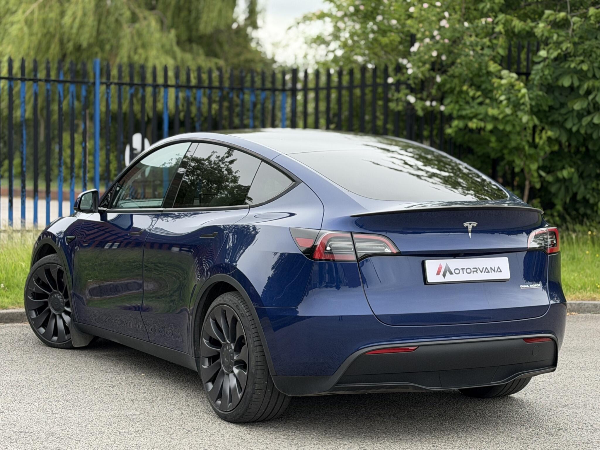 Tesla Model Y view 4