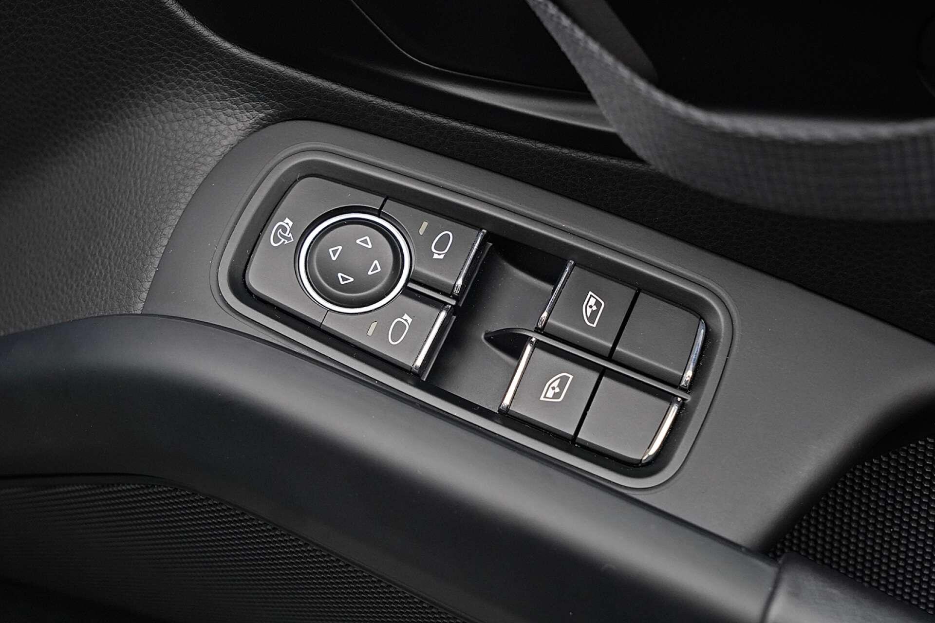 Porsche Cayman view 31